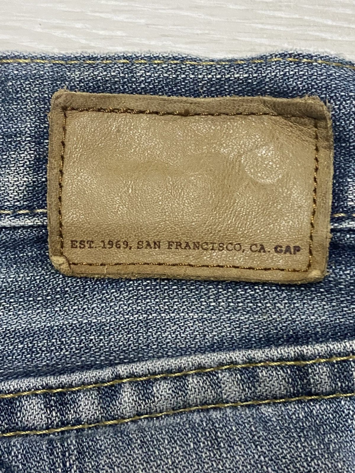 Gap Vintage Gap Denim Faded Wash Distressed Loose Jeans Size US 30 / EU 46 - 14 Thumbnail