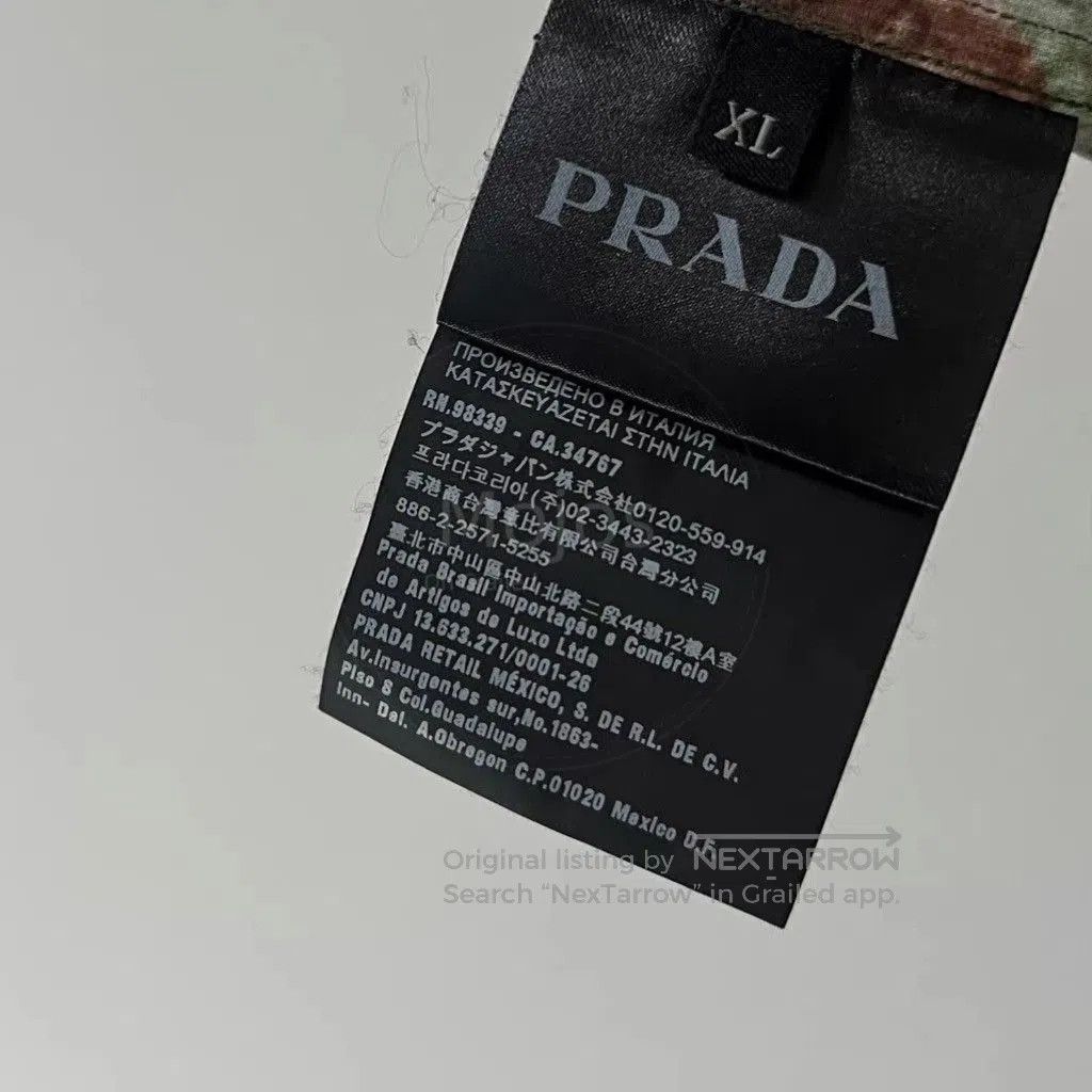 Prada Prada Patches Joint S/S Shirt. Size US XL / EU 56 / 4 - 6 Thumbnail