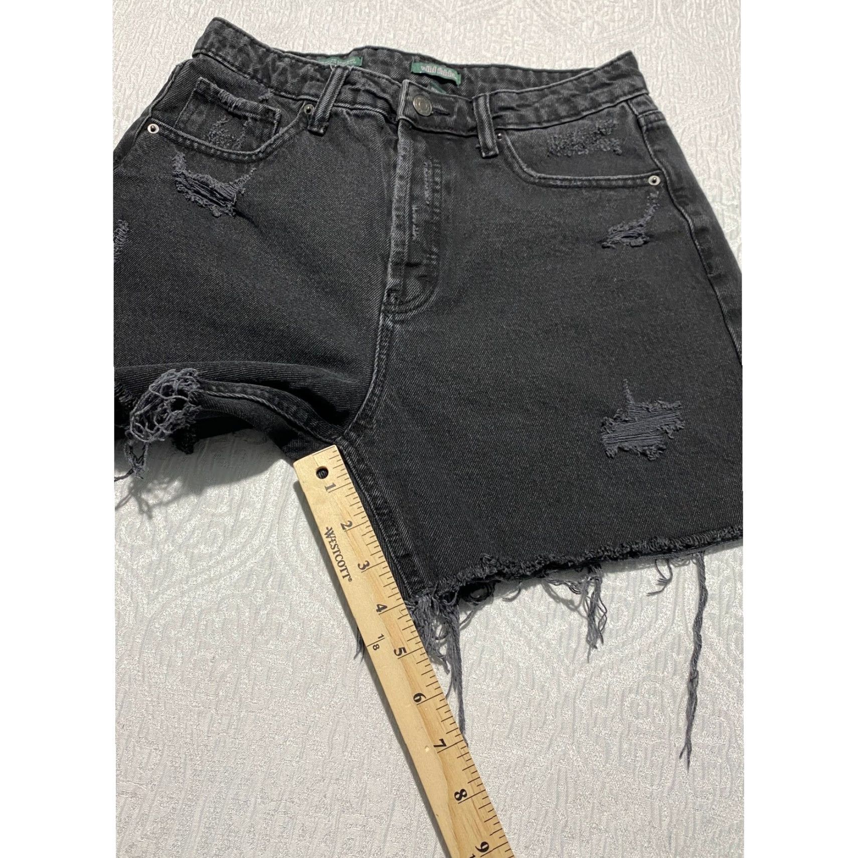 Vintage Wild Fable Black Distressed Super High Rise Cutoff Shorts Womens Size 6 Size 28" / US 6 / IT 42 - 6 Thumbnail