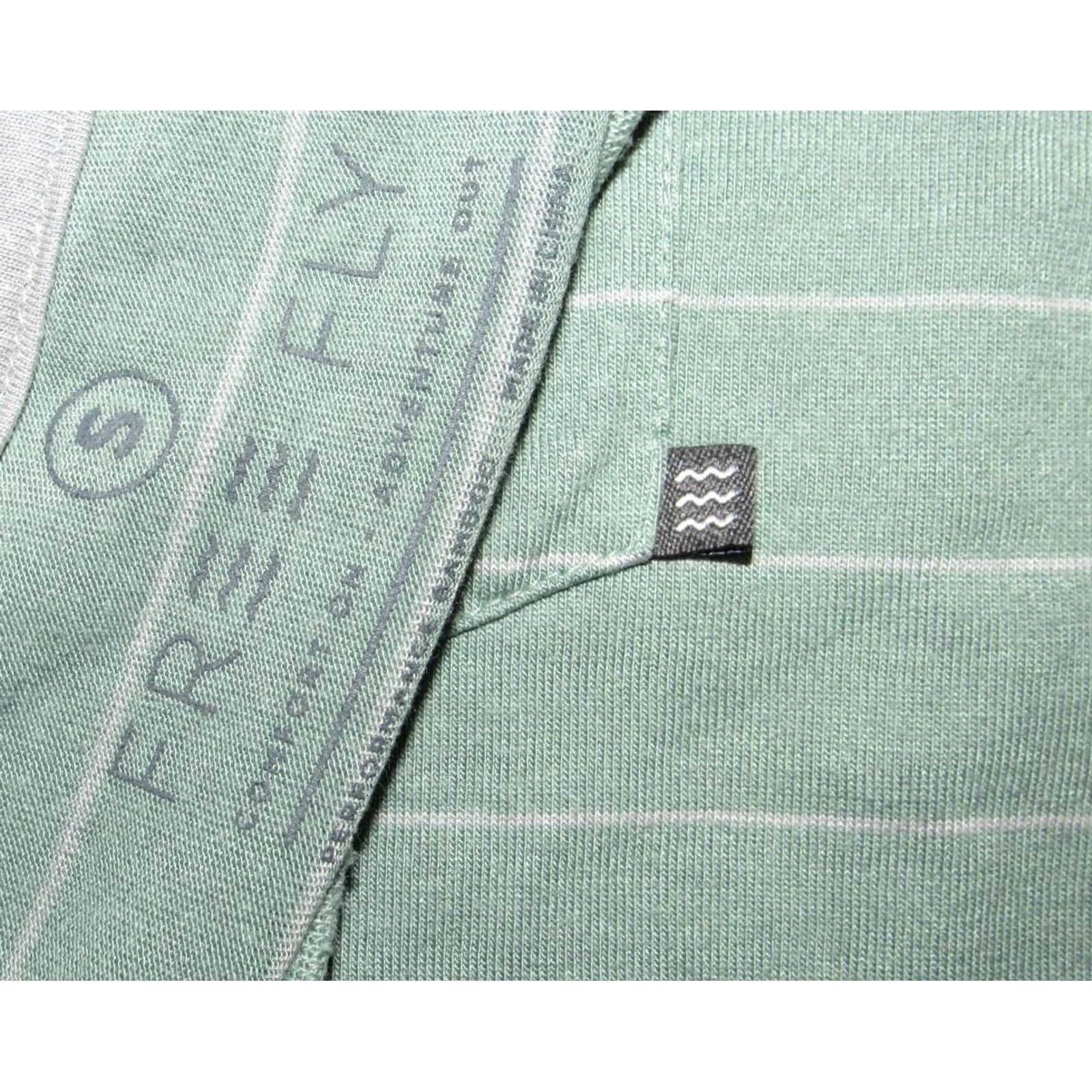 Vintage FREE FLY Green Striped Bamboo Blend T Shirt Small S Mens Size US S / EU 44-46 / 1 - 3 Thumbnail