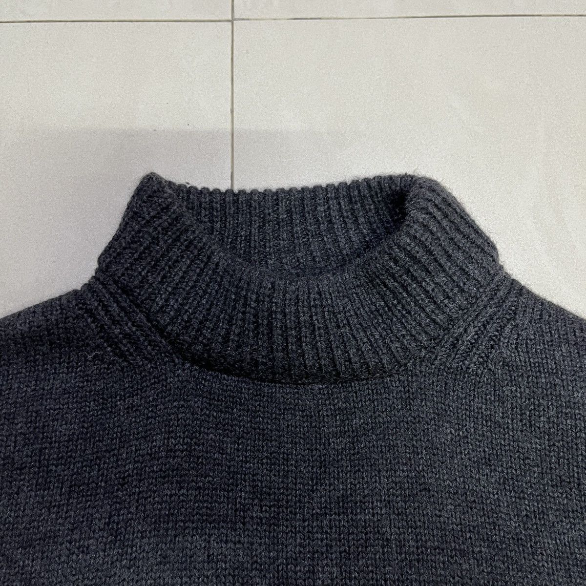 Gucci Vintage Gucci Knit Mockneck Longsleeve Shirt Size S / US 4 / IT 40 - 4 Thumbnail
