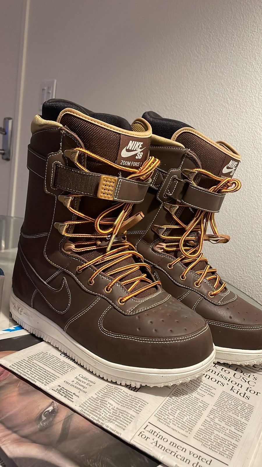 Nike sb boots brown best sale