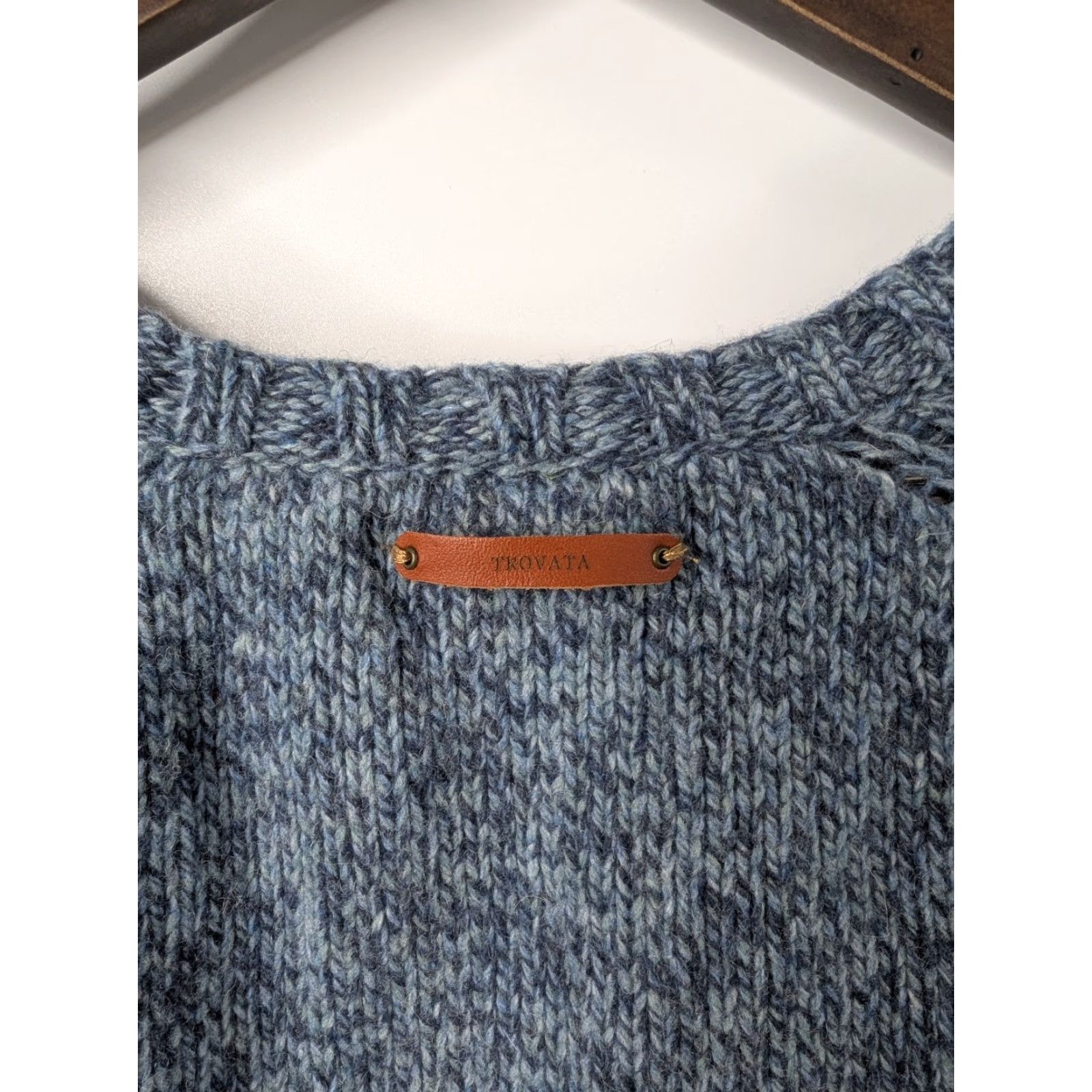 Paradise Trovata Birds of Paradis Lambswool Colorblock Sweater Blue Beige Size M (fits smaller) Pullover Crew Neck Long Sleeve Women Shirt/ Sweater Size M / US 6-8 / IT 42-44 - 5 Thumbnail