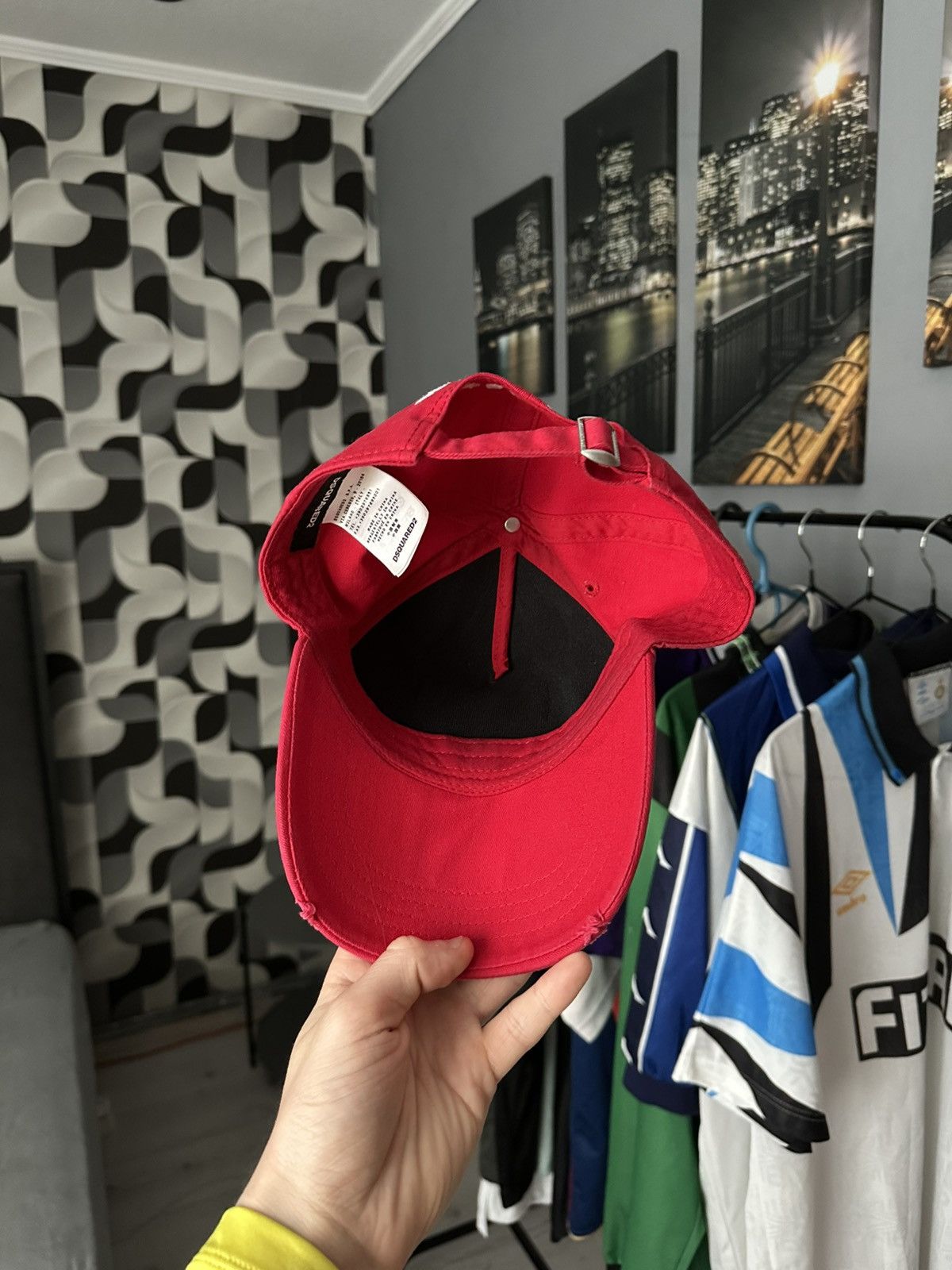 Dsquared2 Dsquared2 ICON Cap Red “Canadian Heritage” Distressed – Rare Size ONE SIZE - 4 Thumbnail