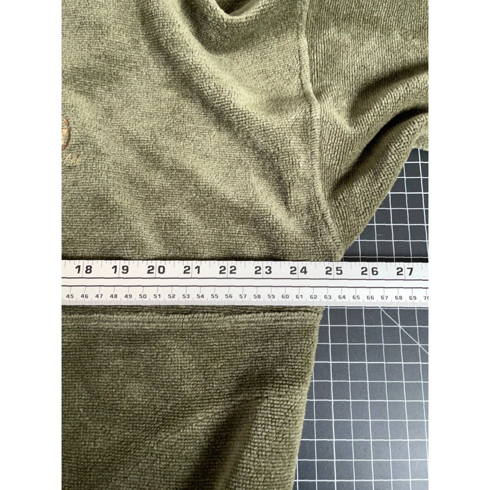 Olive VINTAGE Straight Down Fleece Henley Pullover Shirt Mens Large Olive Green USA Made 80s Retro Golf Pockets Front Embroidery Size US L / EU 52-54 / 3 - 5 Thumbnail