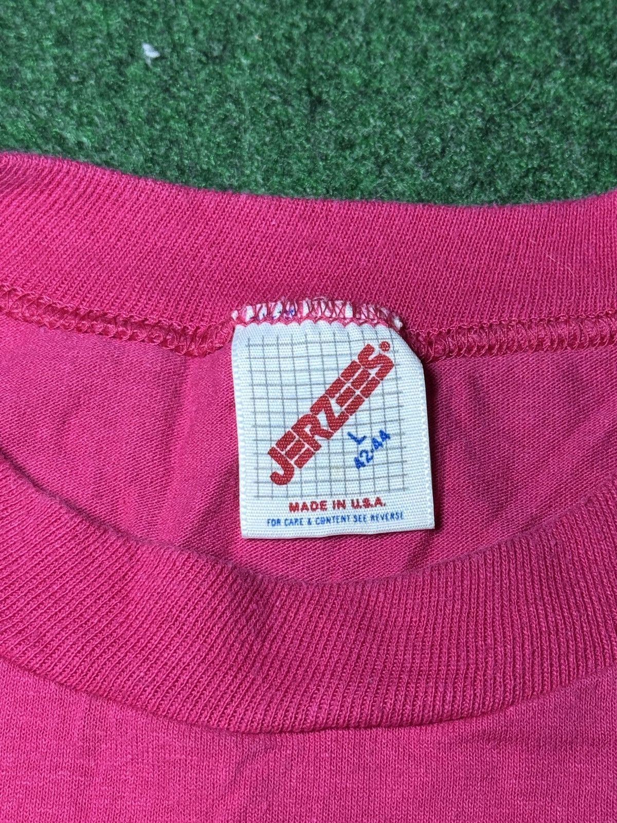 Jerzees Vintage 80s 90s YMCA Downtown Erie Pa Large Pink T Shirt Size L / US 10 / IT 46 - 3 Thumbnail