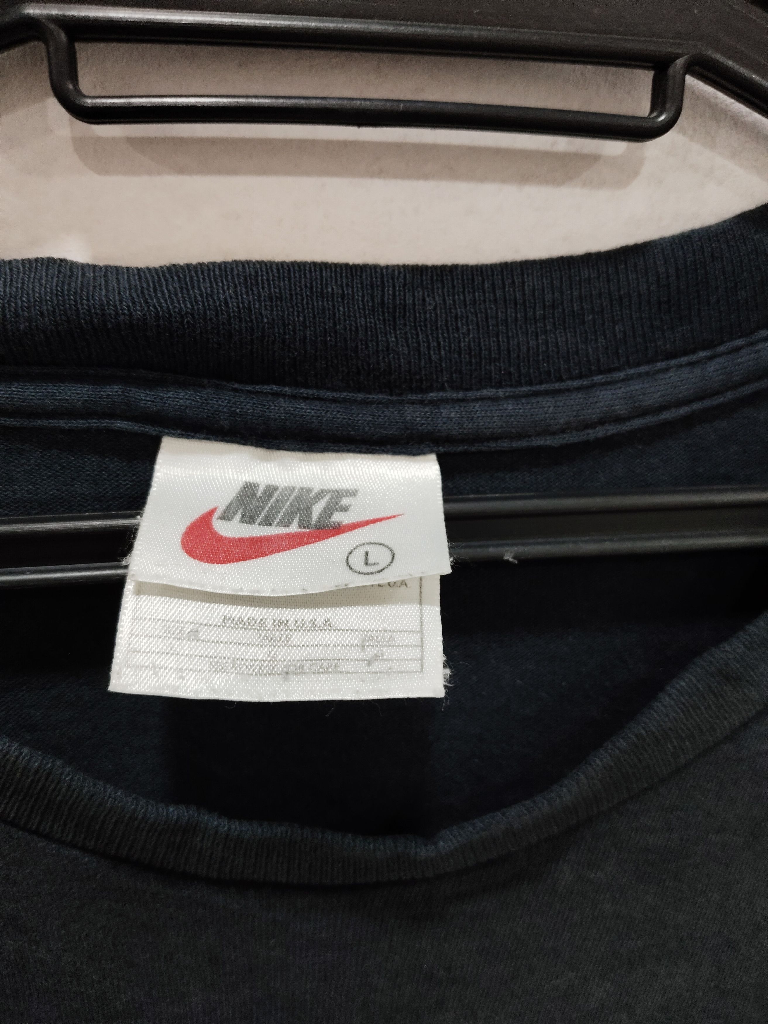 Nike × Vintage Vintage 90s Faded Nike Big Logo Tshirt Size US XL / EU 56 / 4 - 3 Thumbnail
