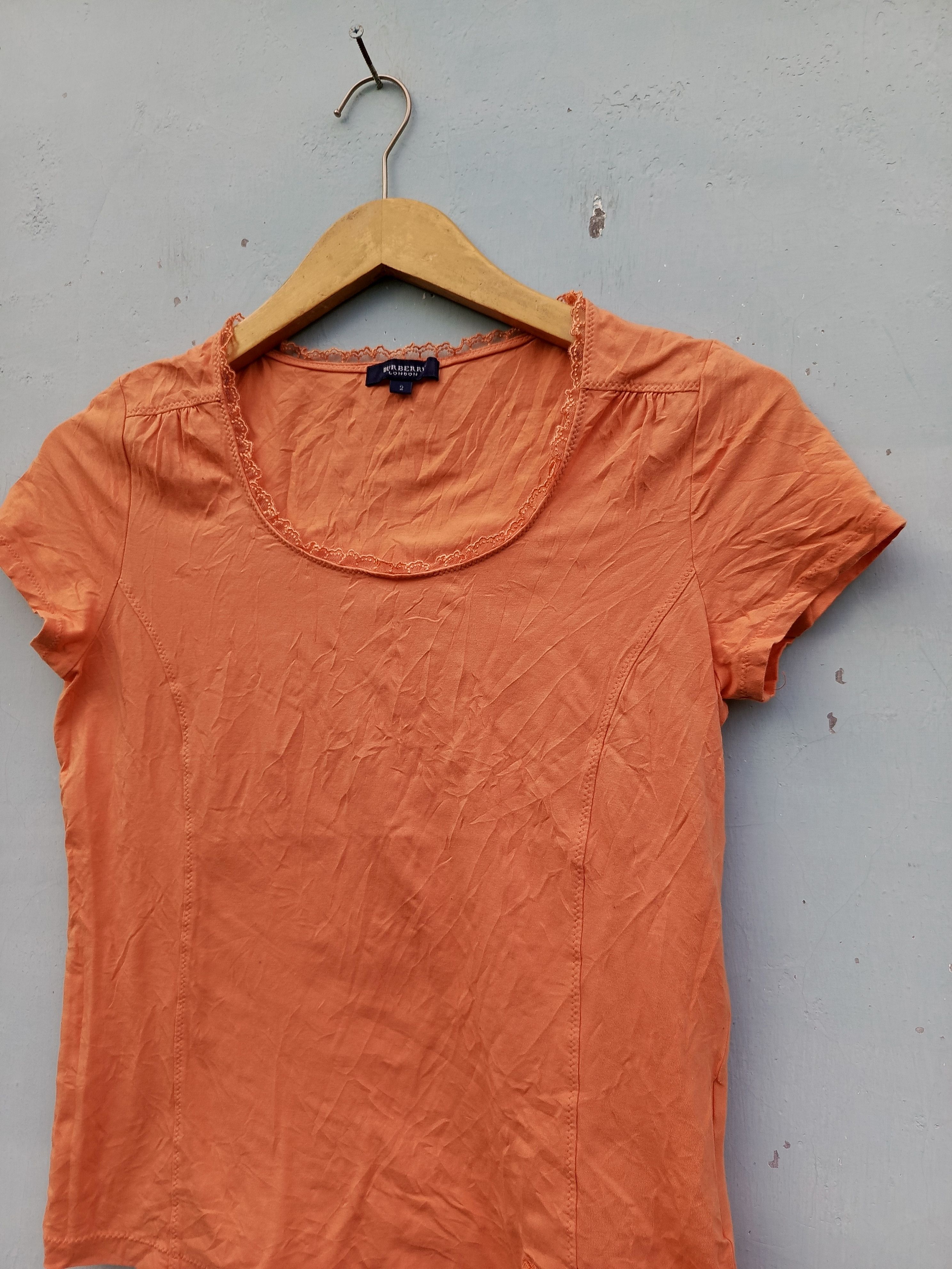 Designer × Japanese Brand Burberry London orange basic tshirt Size XS / US 0-2 / IT 36-38 - 4 Thumbnail