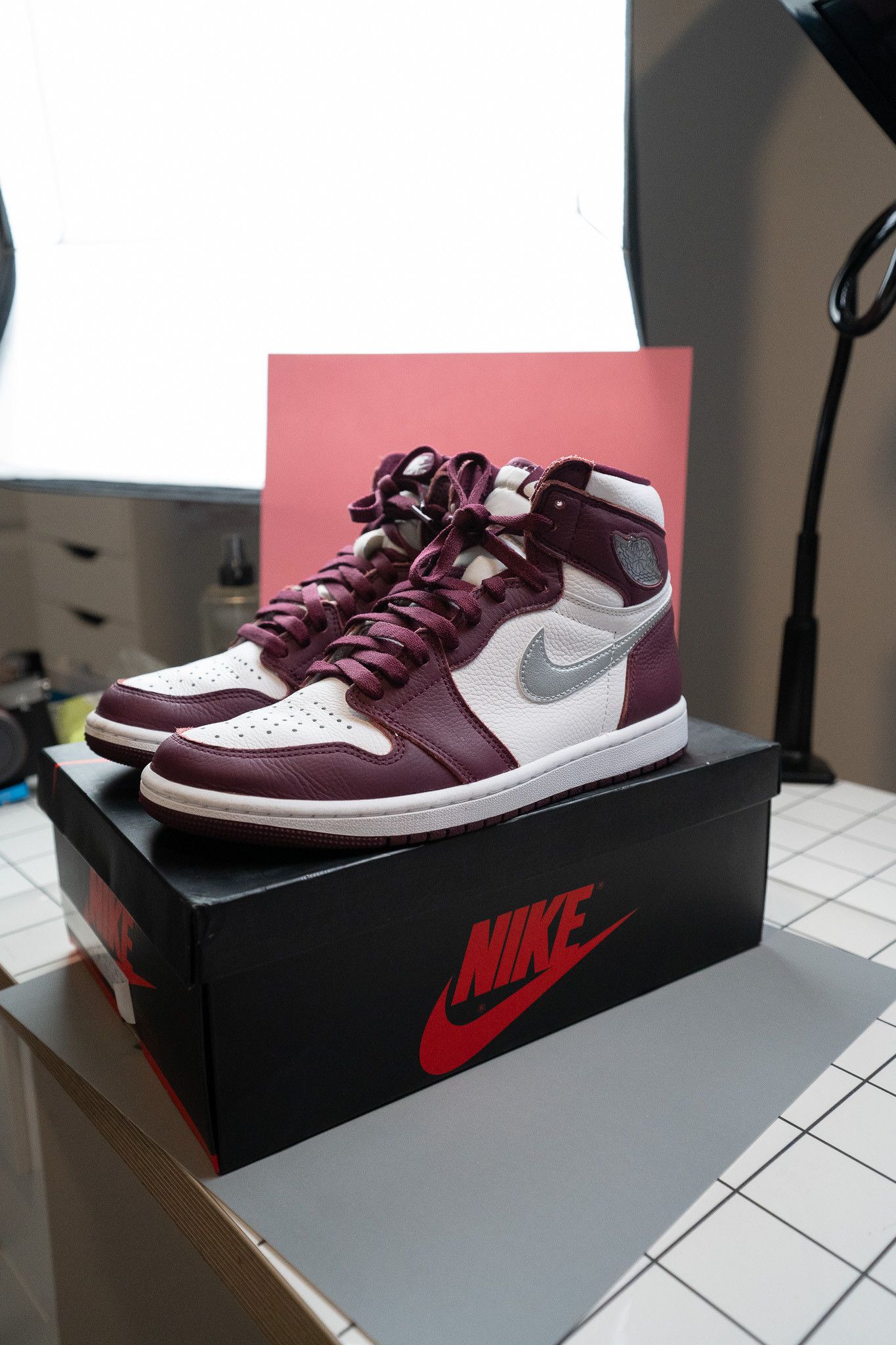 Jordan Brand Jordan 1 Retro High OG Bordeaux Size US 8.5 / EU 41-42 - 6 Thumbnail