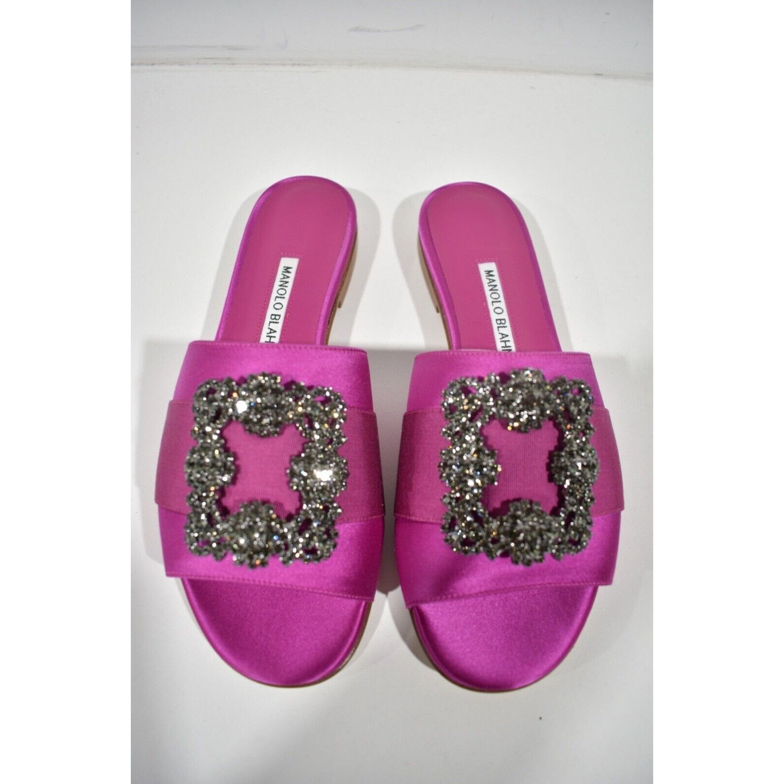 Manolo Blahnik Manolo Blahnik Martamod Hangisi Crystal Buckle Pink Satin Size US 7.5 / IT 37.5 - 10 Thumbnail
