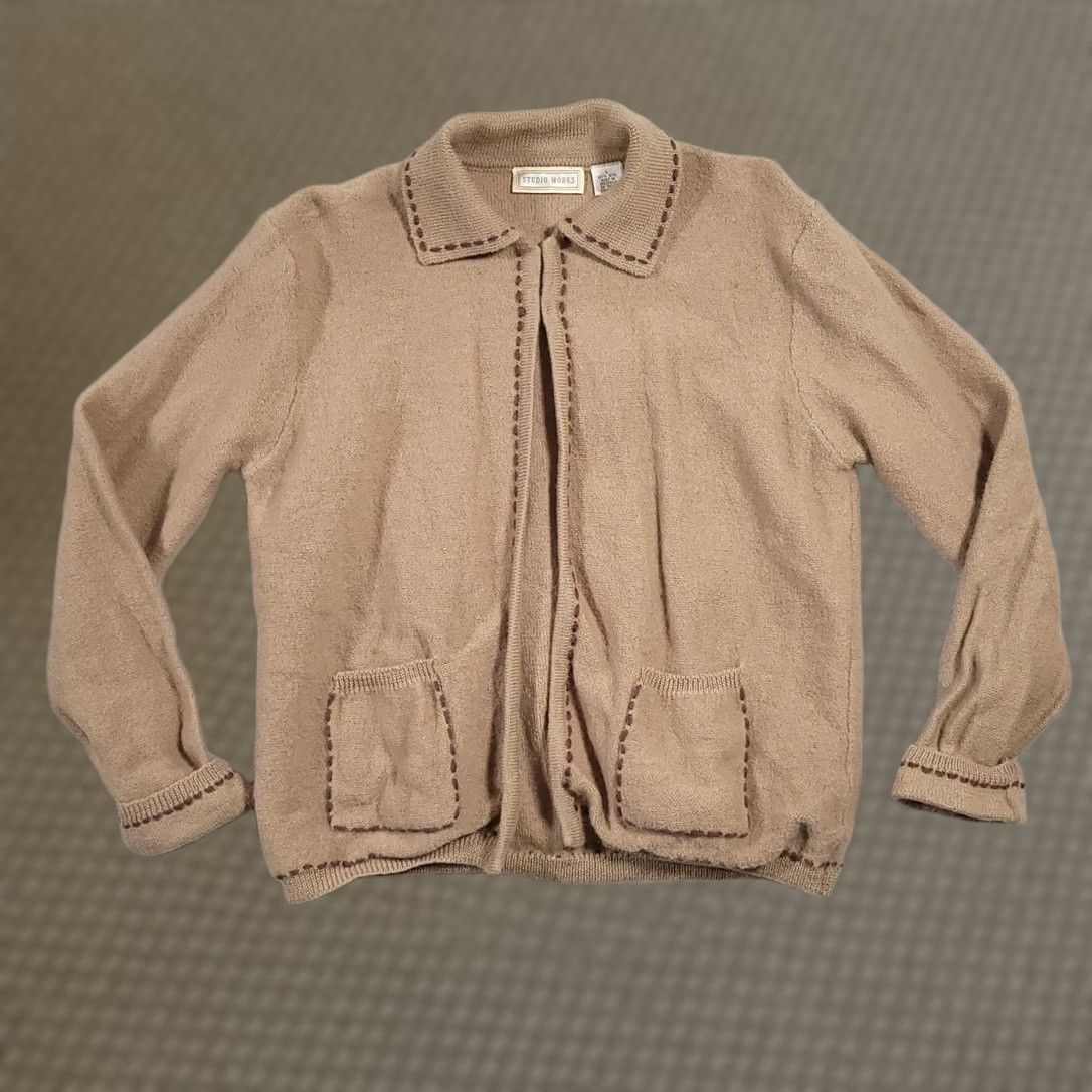 Vintage VINTAGE Studio Works Cardigan Sweater Women Large Beige Collared Wool Knit Long Sleeve Pockets Size L / US 10 / IT 46 - 1 Thumbnail
