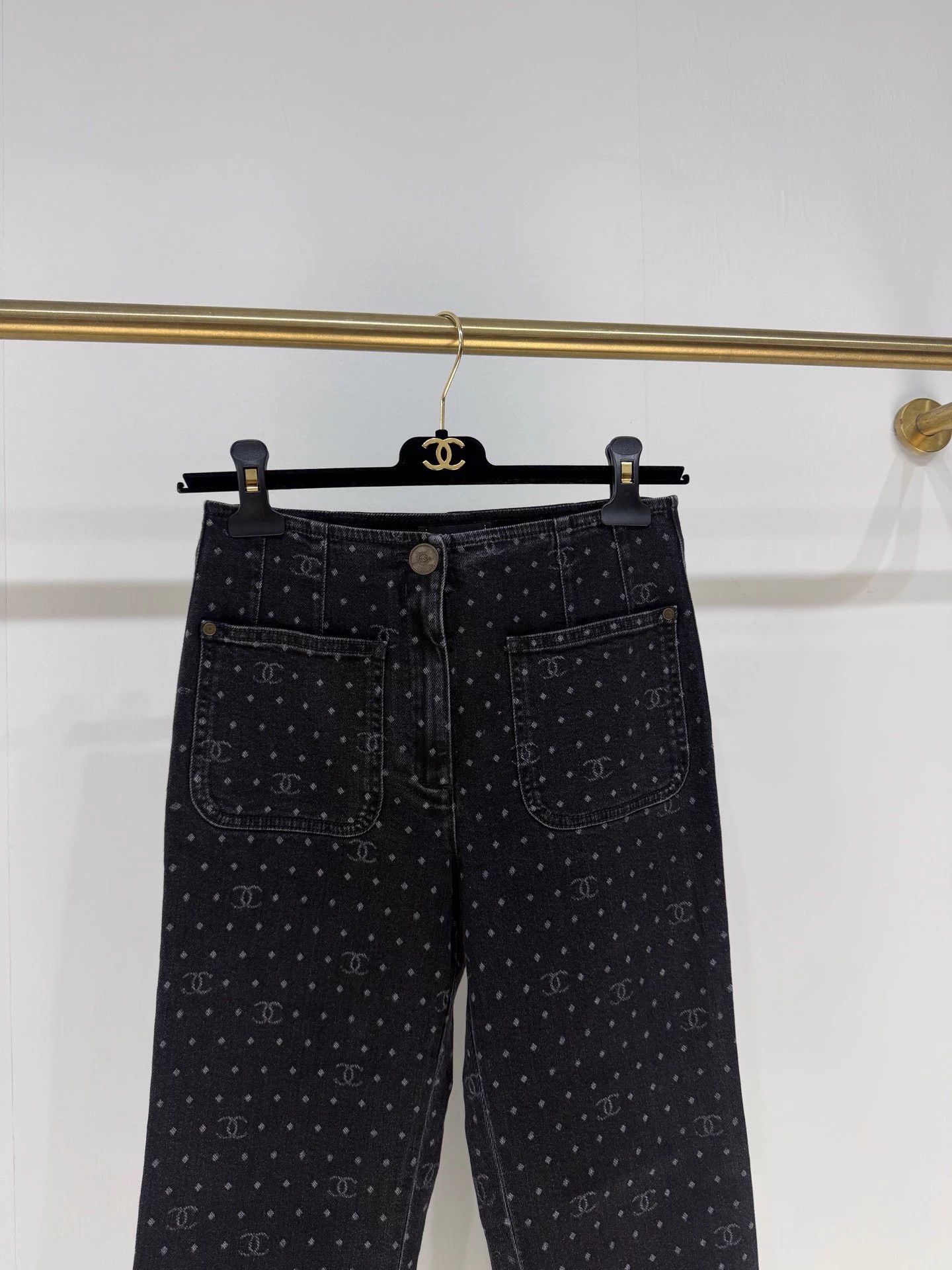 Chanel Chanel 23P 2-pocket cropped polka dot CC jeans new FR36 Size 26" / US 2 / IT 38 - 2 Thumbnail