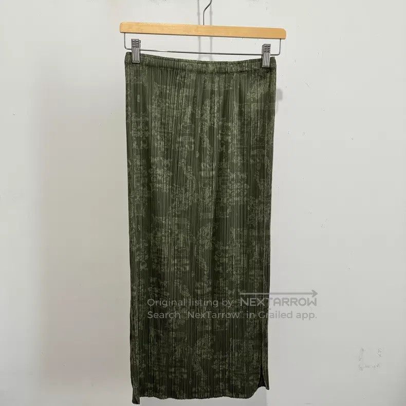 Issey Miyake Issey Miyake Green Skirt Size 26" / US 2 / IT 38 - 2 Thumbnail
