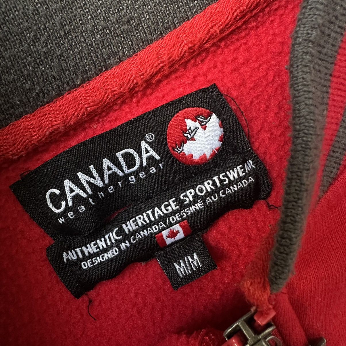 Canada West VTG Mans Zip Sweater Canada Size M 🍁 Big Logo Distressed 00s Size US M / EU 48-50 / 2 - 10 Thumbnail