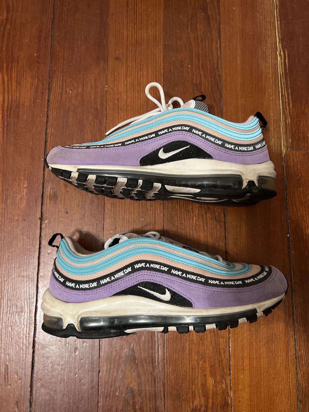 Have a nike day air sale max 97 on feet