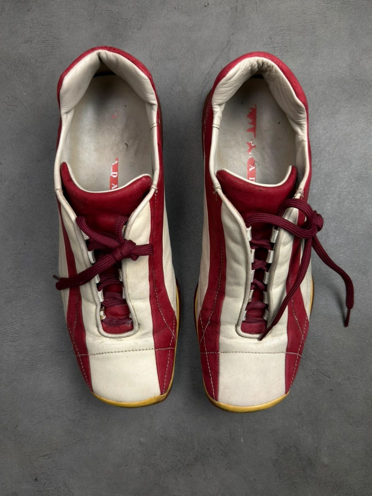 Prada Prada square toes archive 1999 red white leather trainers Size US 10 / EU 43 - 3 Thumbnail