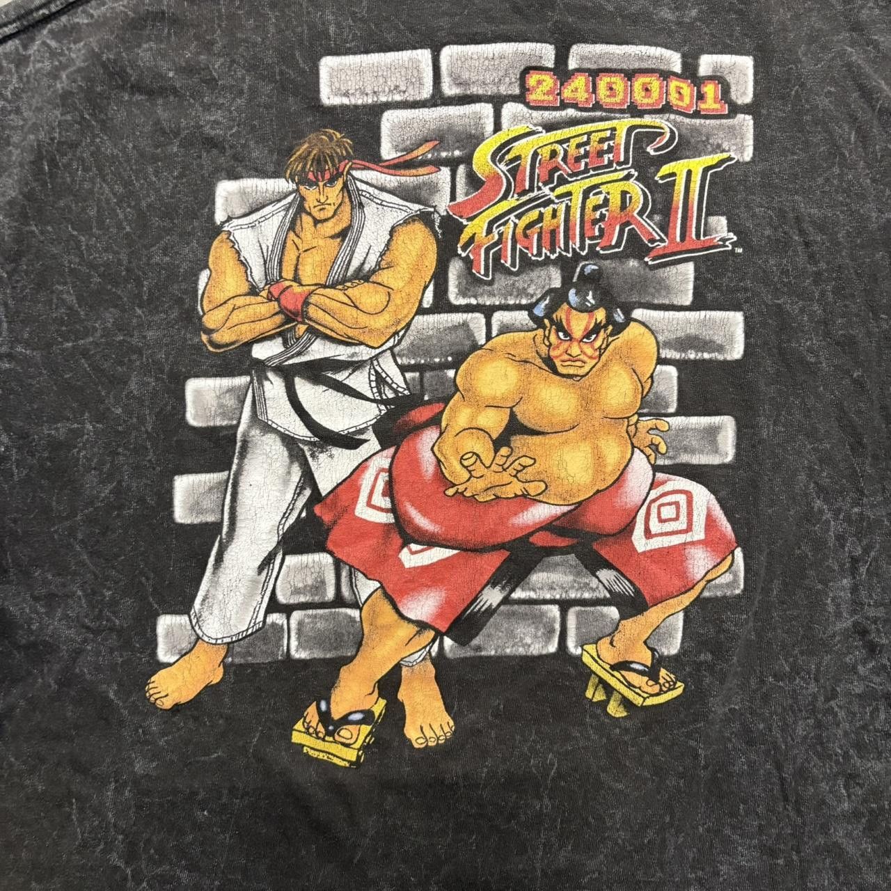 Vintage Crazy Vintage Y2K/2000s Street Fighter 2 Streetwear Style Graphic Tee! Size US XL / EU 56 / 4 - 2 Thumbnail