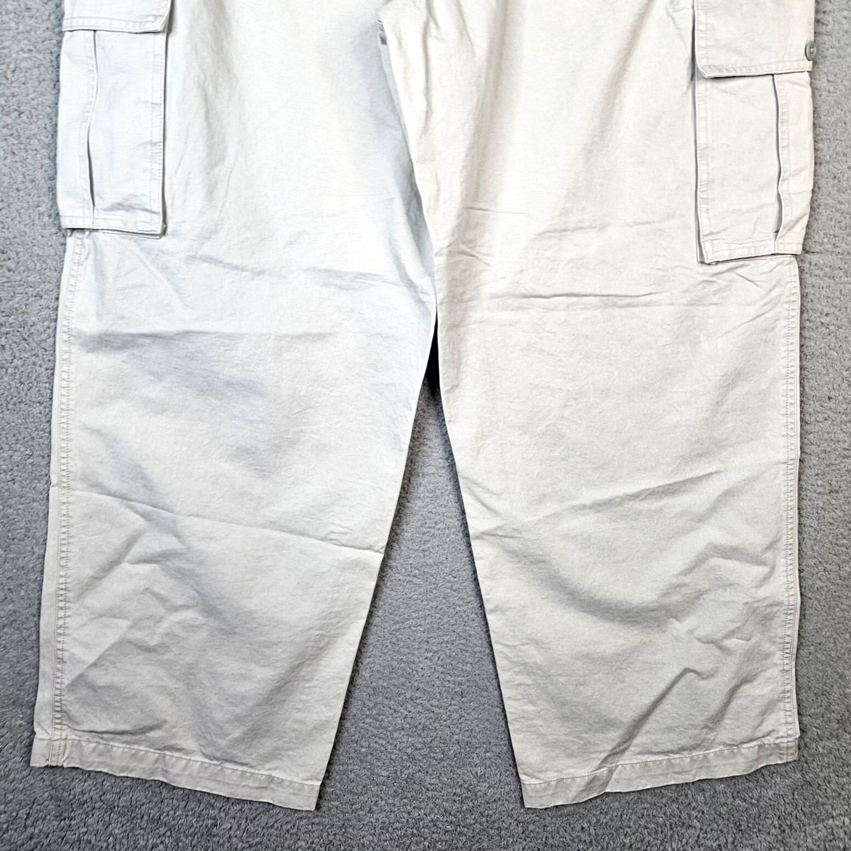 Gap VINTAGE GAP STANDARD Cargo Canvas Pants Size 38/30 Men Beige Regular Straight Cargo Pocket Front Flat Front Buttonless? No - keep original: Button Size US 38 / EU 54 - 3 Thumbnail