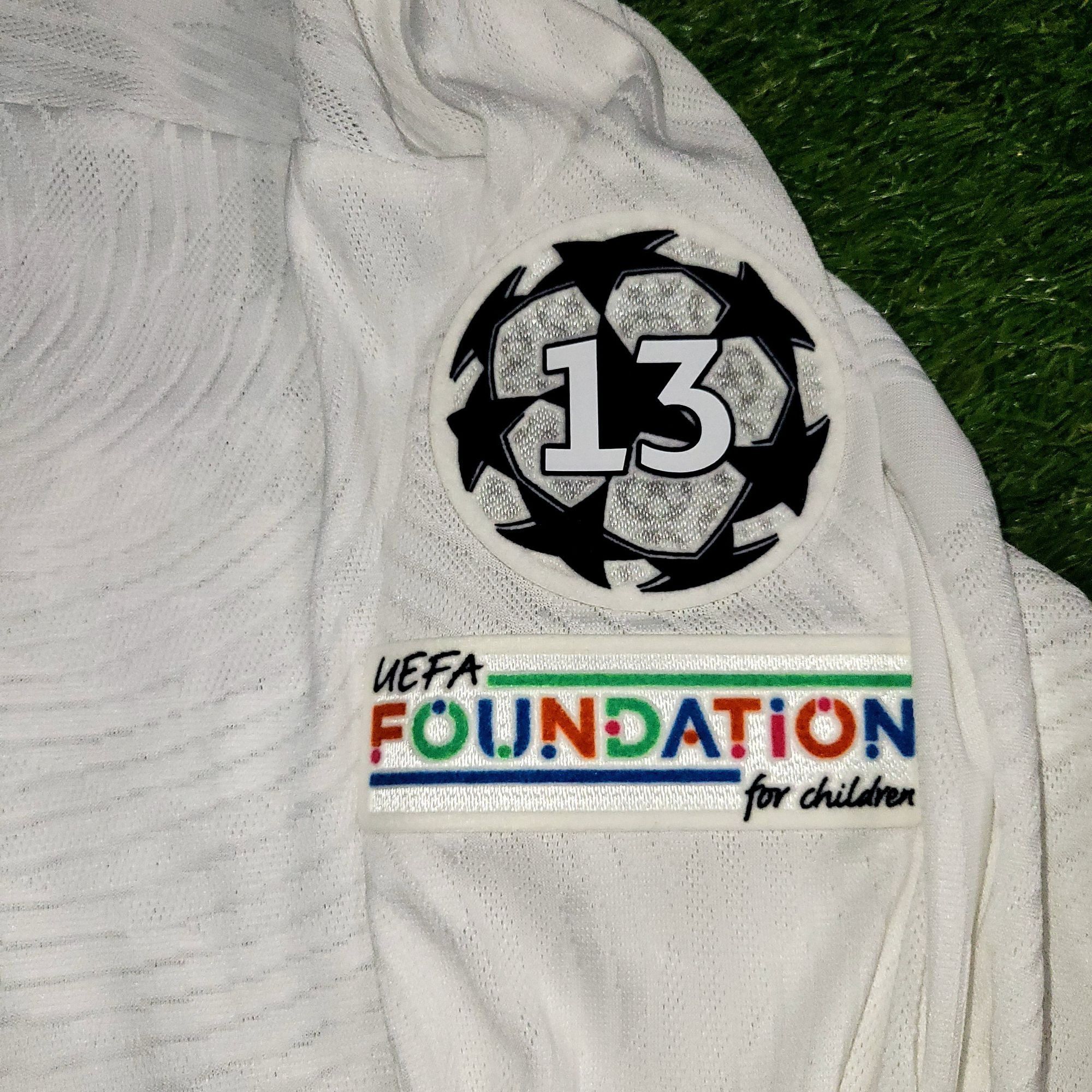 Adidas Kroos Real Madrid 2021 2022 FINAL Long Sleeve Soccer Jersey Size US XL / EU 56 / 4 - 5 Thumbnail