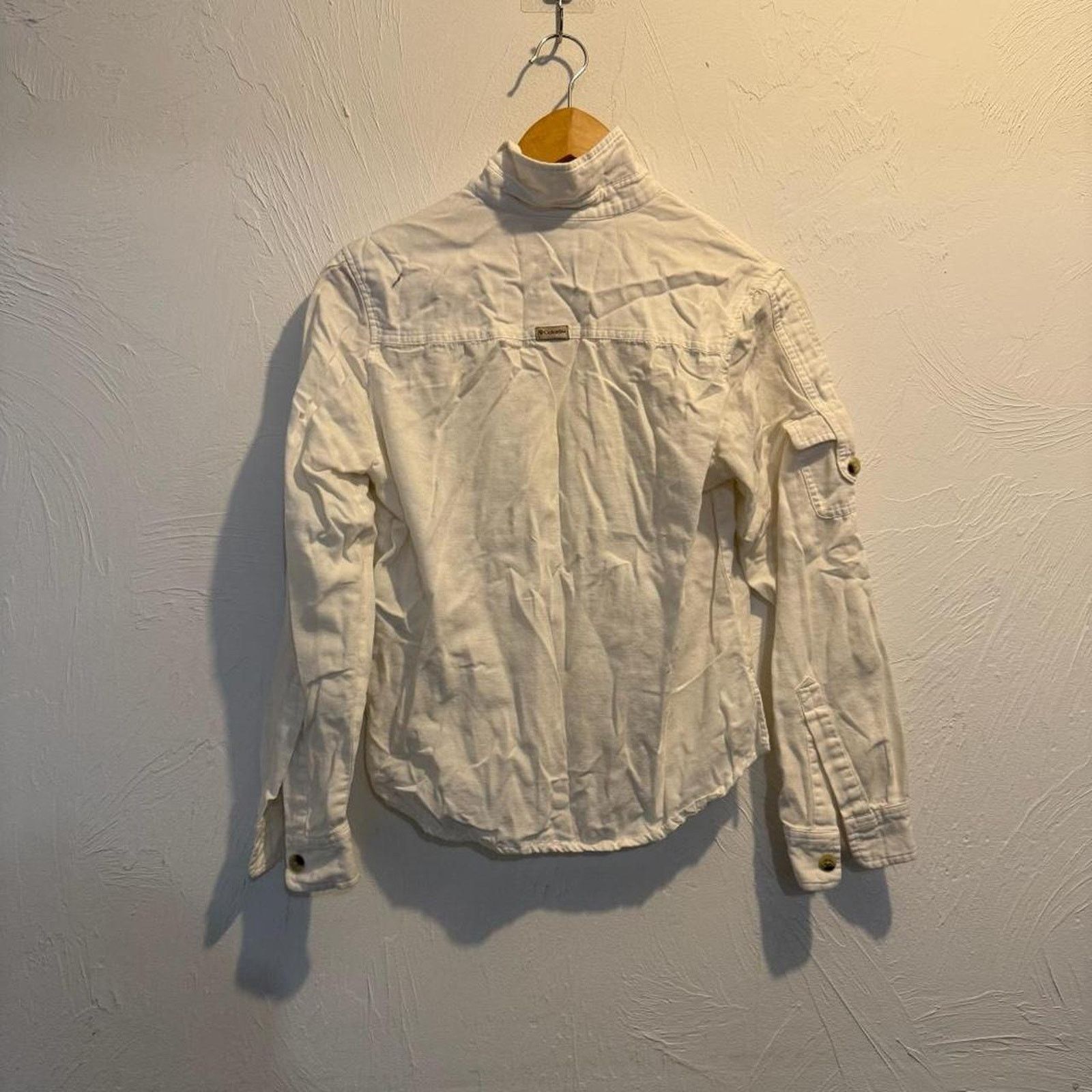 Columbia × Vintage vintage 2000s boxy white columbia button up shirt Size M / US 6-8 / IT 42-44 - 2 Thumbnail