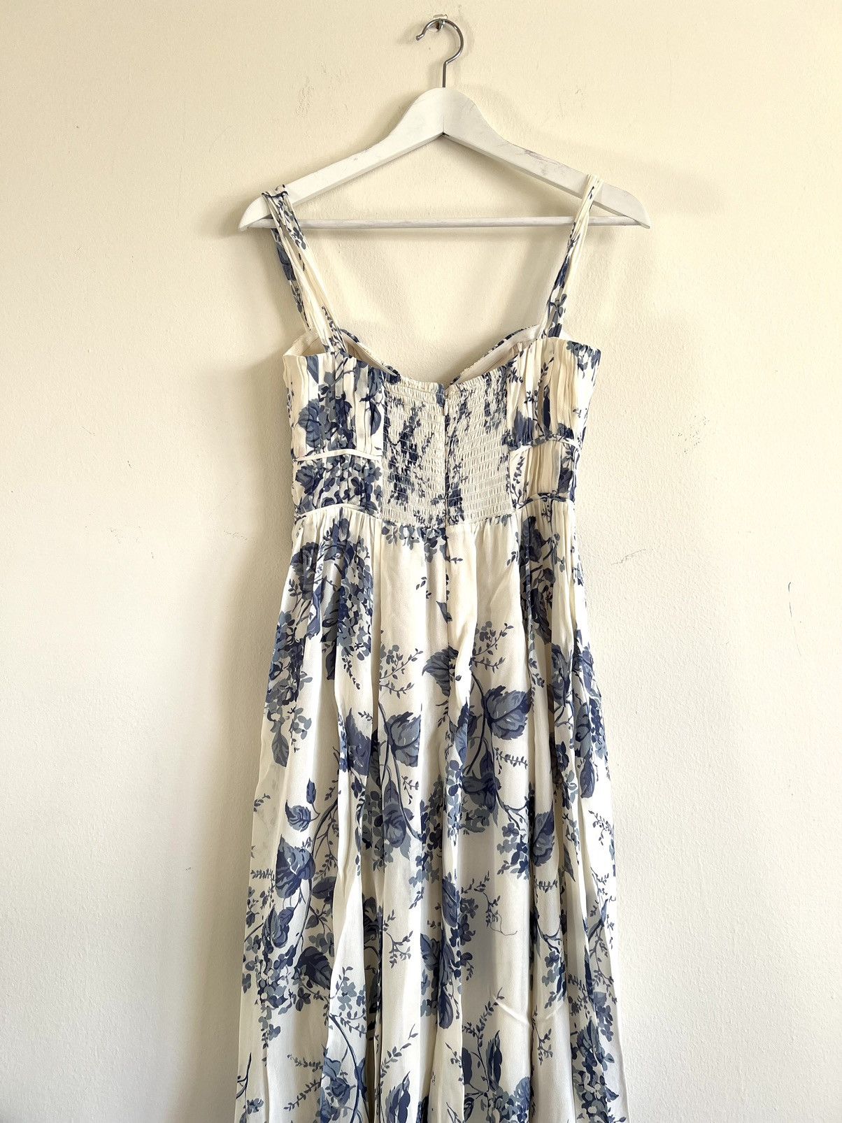 Reformation REFORMATION JAYDE DRESS LUPINE SIZE 6 white blue floral C0 Size M / US 6-8 / IT 42-44 - 5 Thumbnail