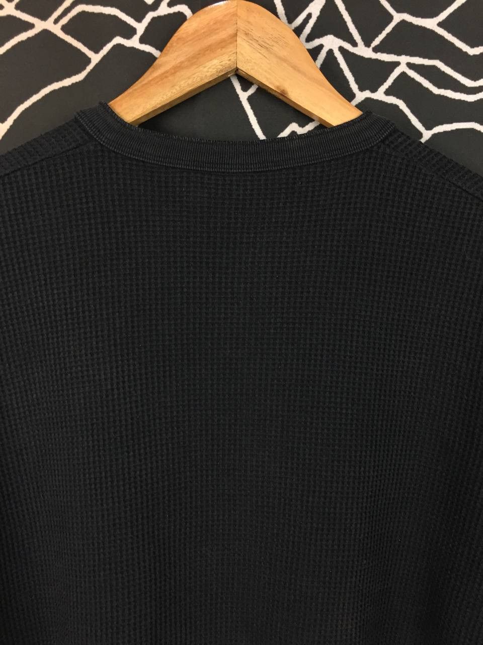 Uniqlo Uniqlo Waffle Knit Thermal Henley Long Sleeve Tee Size L Size US L / EU 52-54 / 3 - 8 Thumbnail