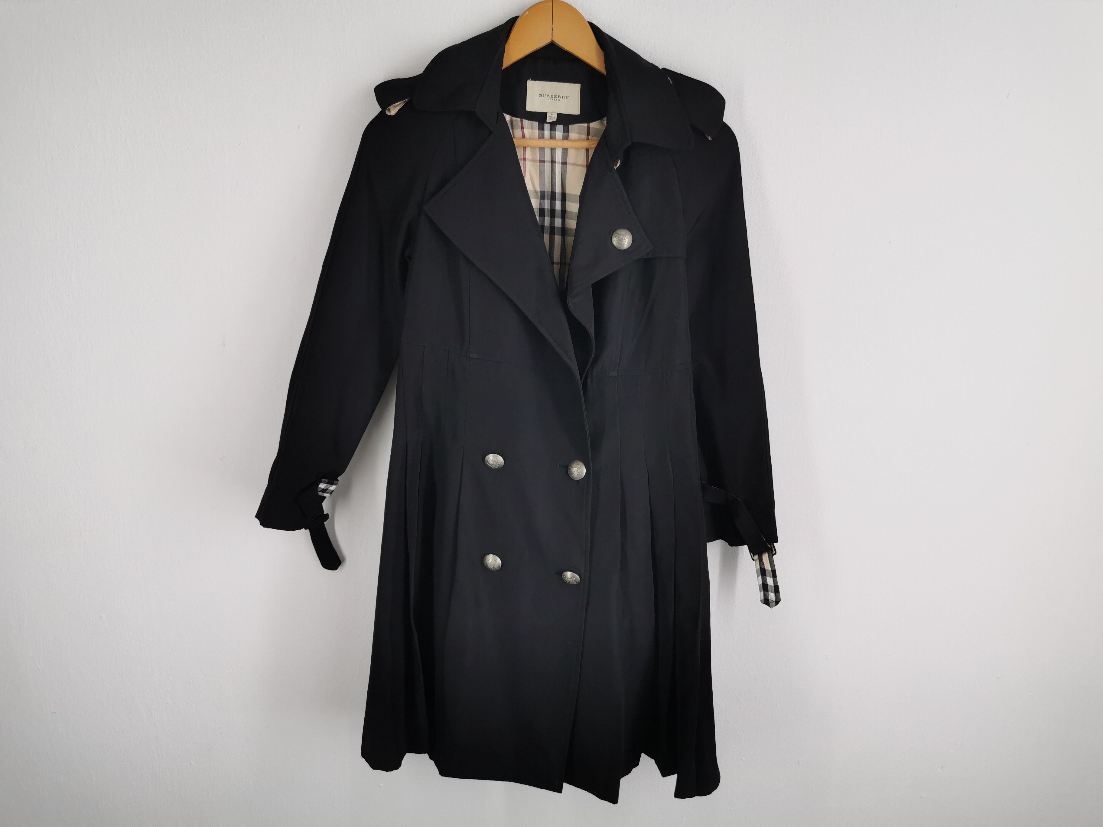 Burberry Vintage 90s Burberry Coat Jacket Made In Britain Size M Size US M / EU 48-50 / 2 - 2 Thumbnail