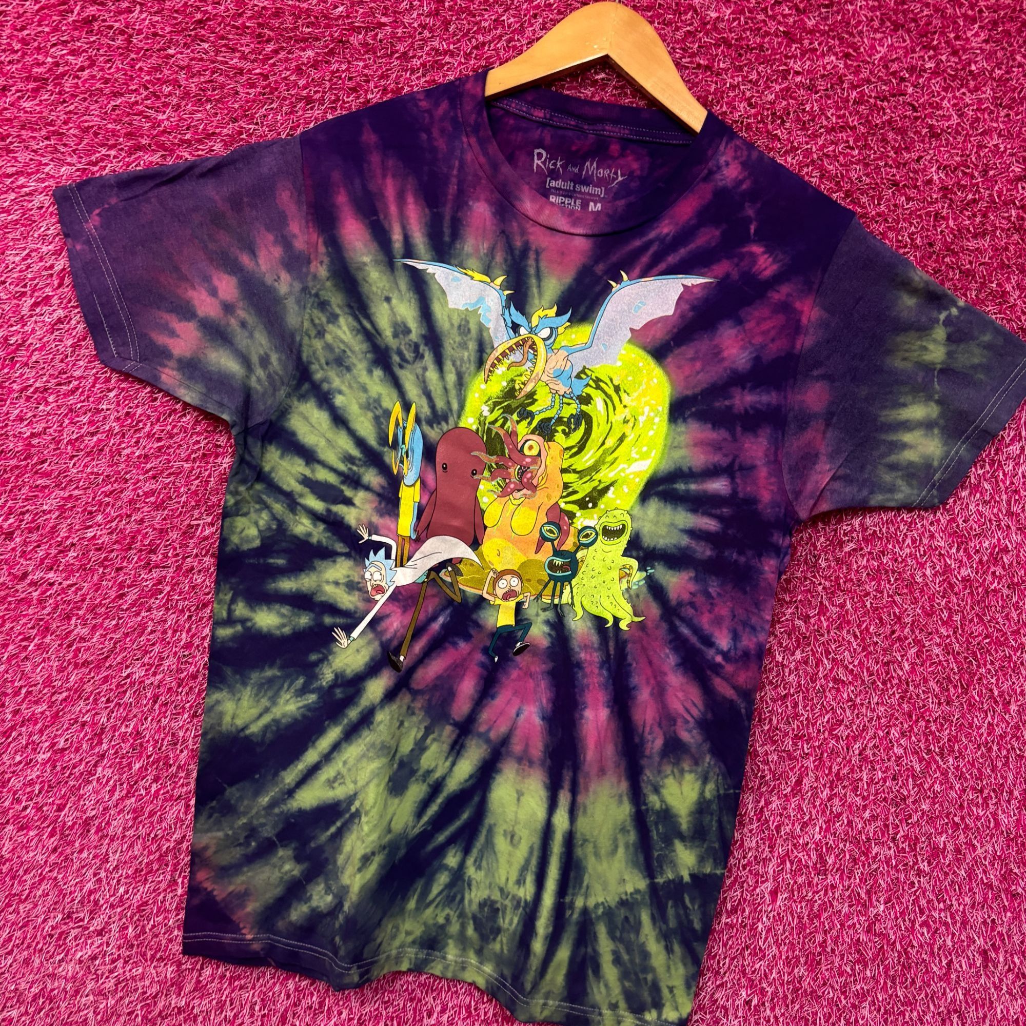 Ripple Junction Rock and Morty Aliens Escaping portal tiedye T-shirt size me Size US M / EU 48-50 / 2 - 3 Thumbnail