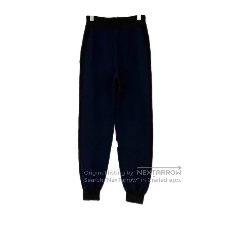 Louis Vuitton Louis Vuitton size s Black contrast half sheepskin jogging Size US 28 / EU 44 - 2 Thumbnail