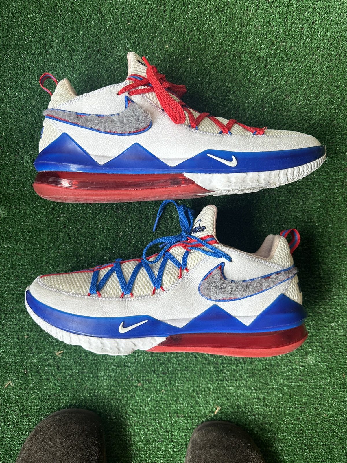 image of Nike Lebron 17 Low Tune Squad Shoes in White, Men's (Size 13)