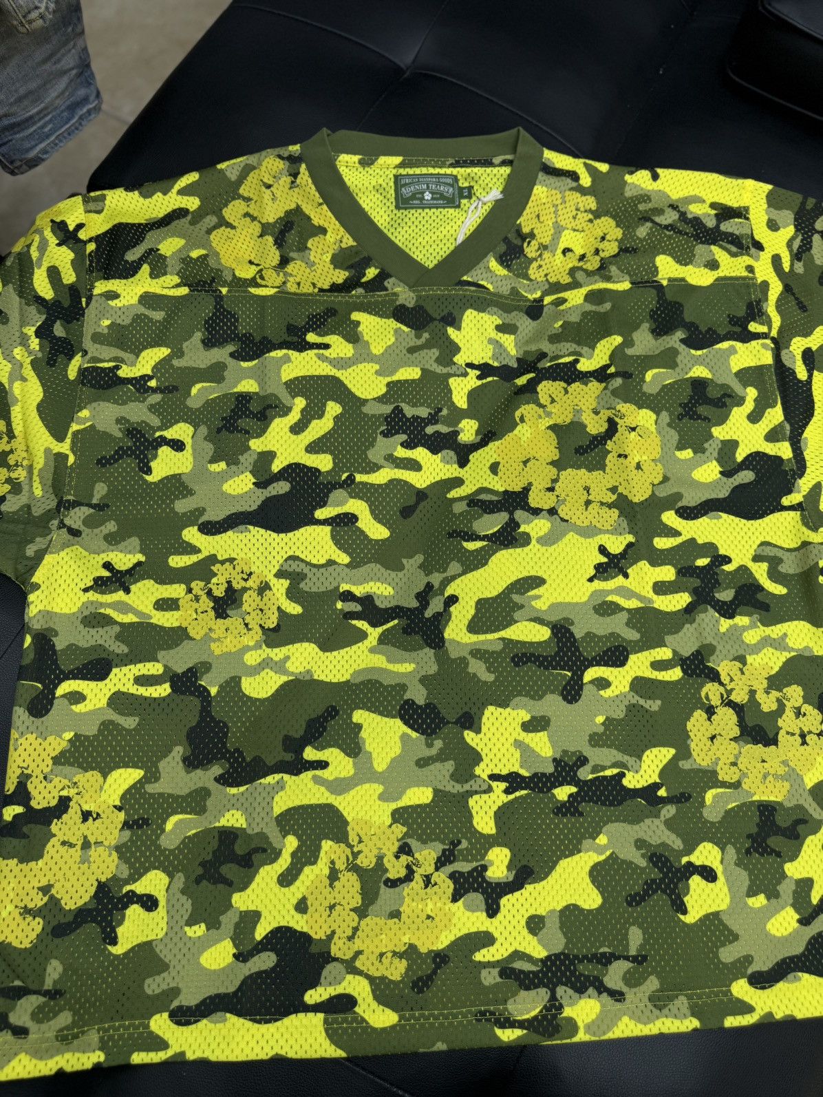 DENIM TEARS Denim Tears Yellow Camo Cotton Wreath Jersey Size XL (NEW) Size US XL / EU 56 / 4 - 1 Thumbnail
