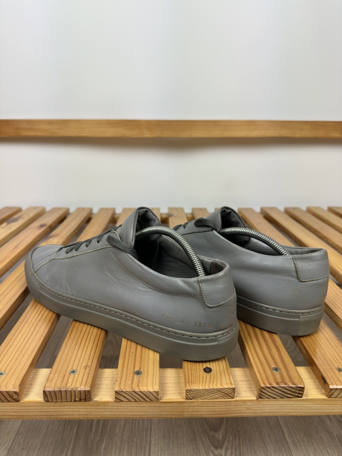 Common Projects Common Projects Achilles Low Gray Leather Shoes Size US 11.5 / EU 44-45 - 2 Thumbnail