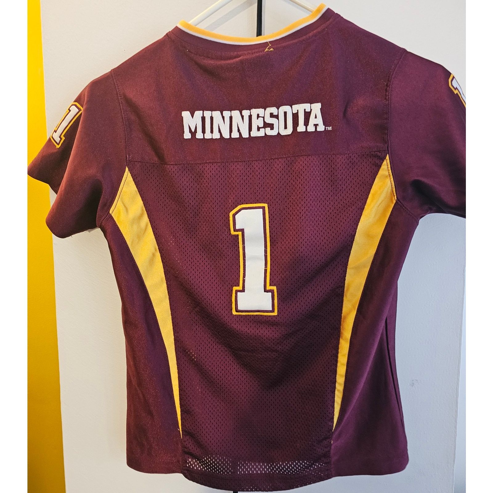 Colosseum Athletics Colosseum Athletics Minnesota Maroon/Gold Jersey - Boys S Size US XXS / EU 40 - 4 Thumbnail