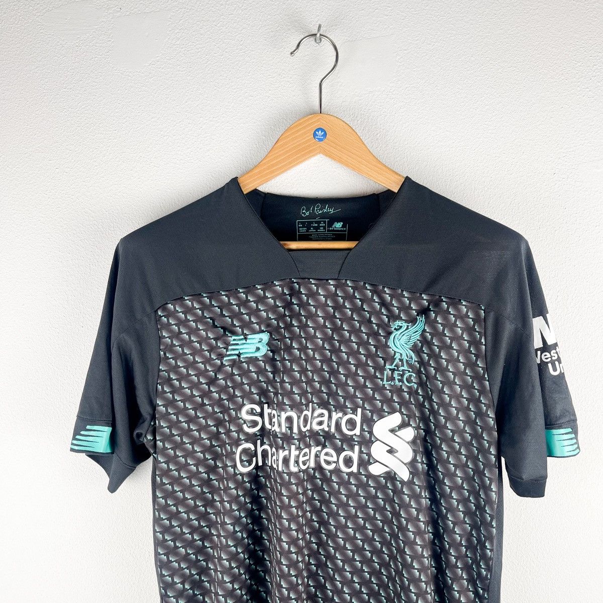 New Balance LIVERPOOL 2019 2020 THIRD FOOTBALL SHIRT SOCCER JERSEY NB Size US L / EU 52-54 / 3 - 3 Thumbnail