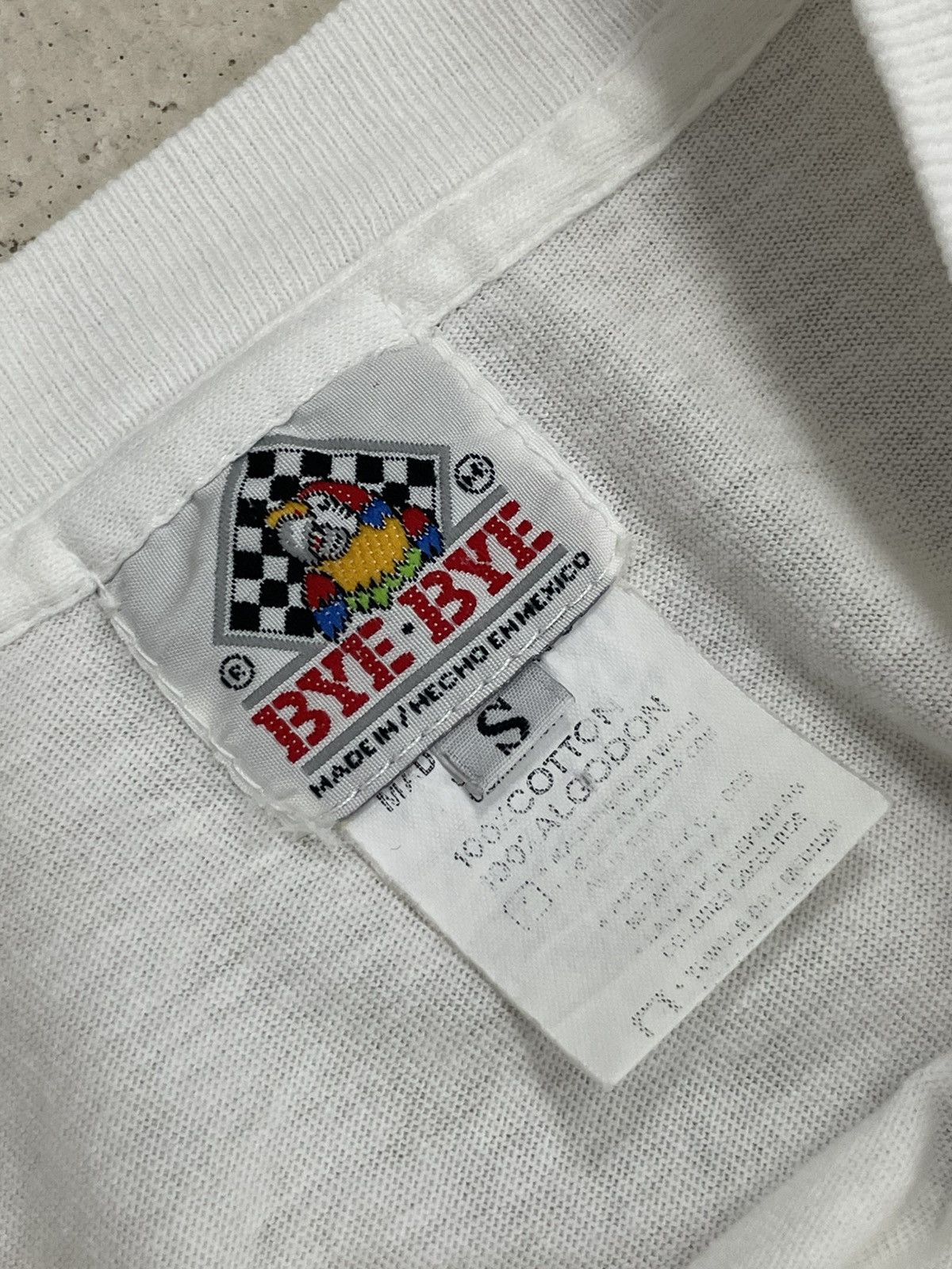 Vintage Bye Bye Windsor 1992 Caribe L., T. D. Union Jack Size US S / EU 44-46 / 1 - 14 Thumbnail