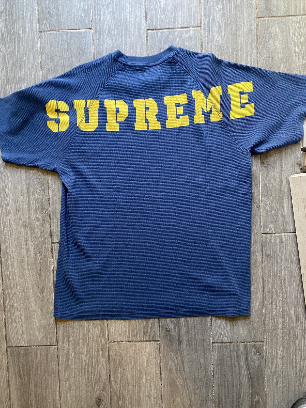 Supreme Supreme Stencil Thermal S/S Top large Size US L / EU 52-54 / 3 - 1 Thumbnail