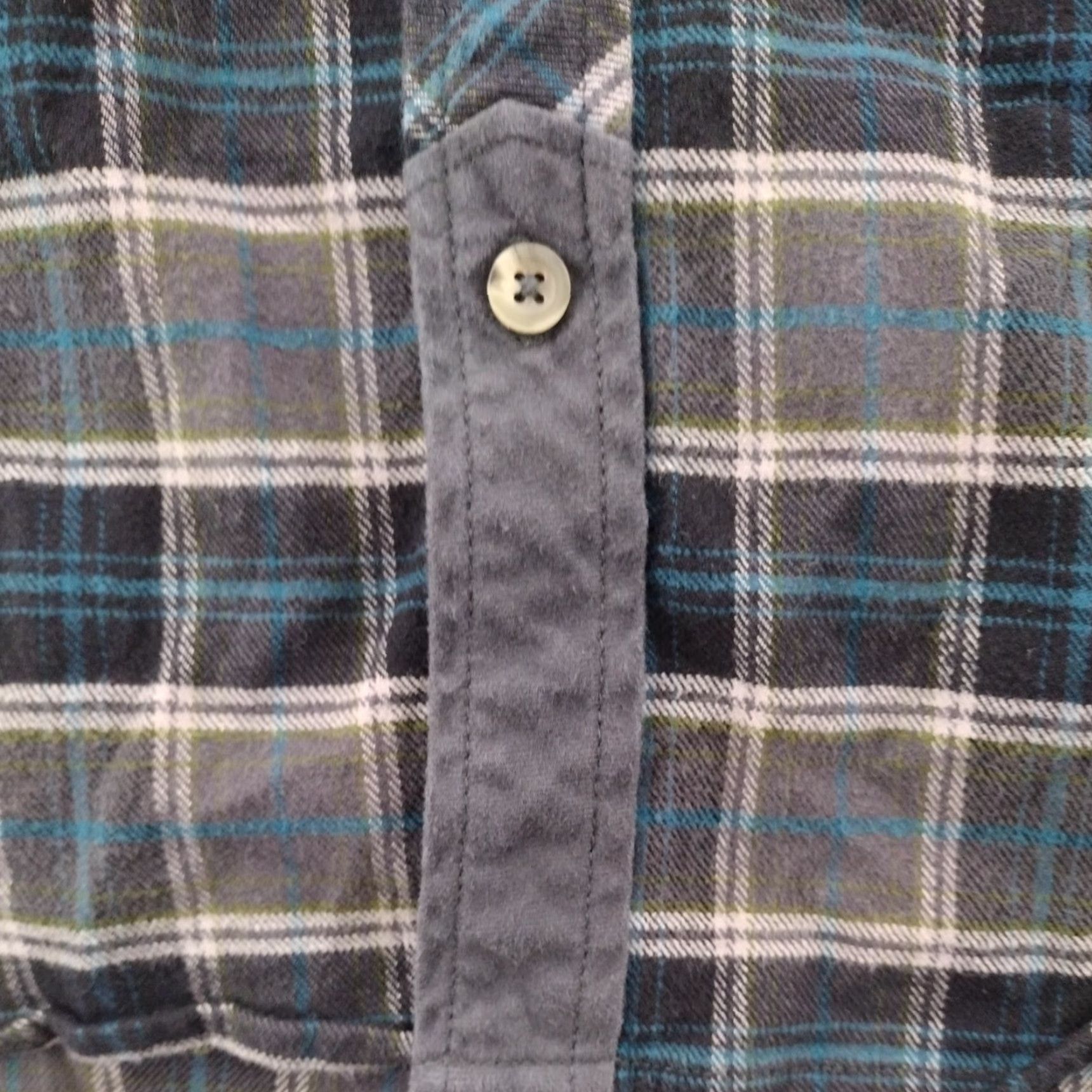 Nike Nike Shirt Mens Small Blue Plaid Flannel Button-Up Size US S / EU 44-46 / 1 - 4 Thumbnail