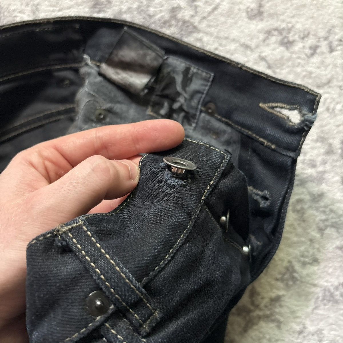 Rick Owens Drkshdw Rick Owens DRKSHDW Waxed Cropped Jean Shorts | Size 28 Size US 28 / EU 44 - 6 Thumbnail