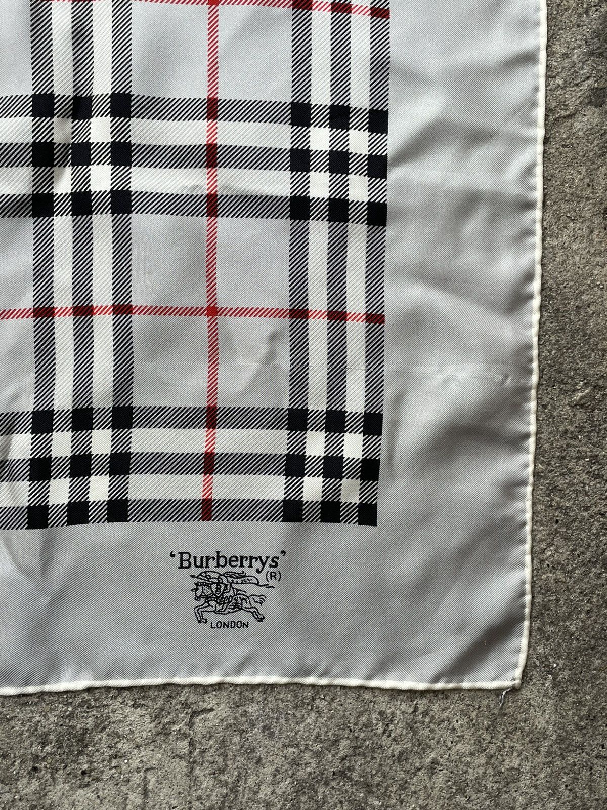 Burberry Vintage Burberry’s Silk Scarf Size ONE SIZE - 2 Thumbnail