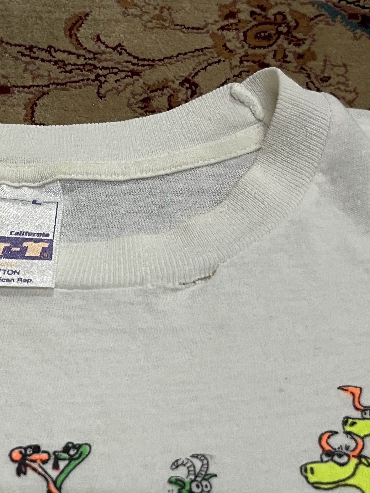 Vintage Vintage 90s Animal Sex Humor Art Distressed T-Shirt Size US L / EU 52-54 / 3 - 5 Thumbnail