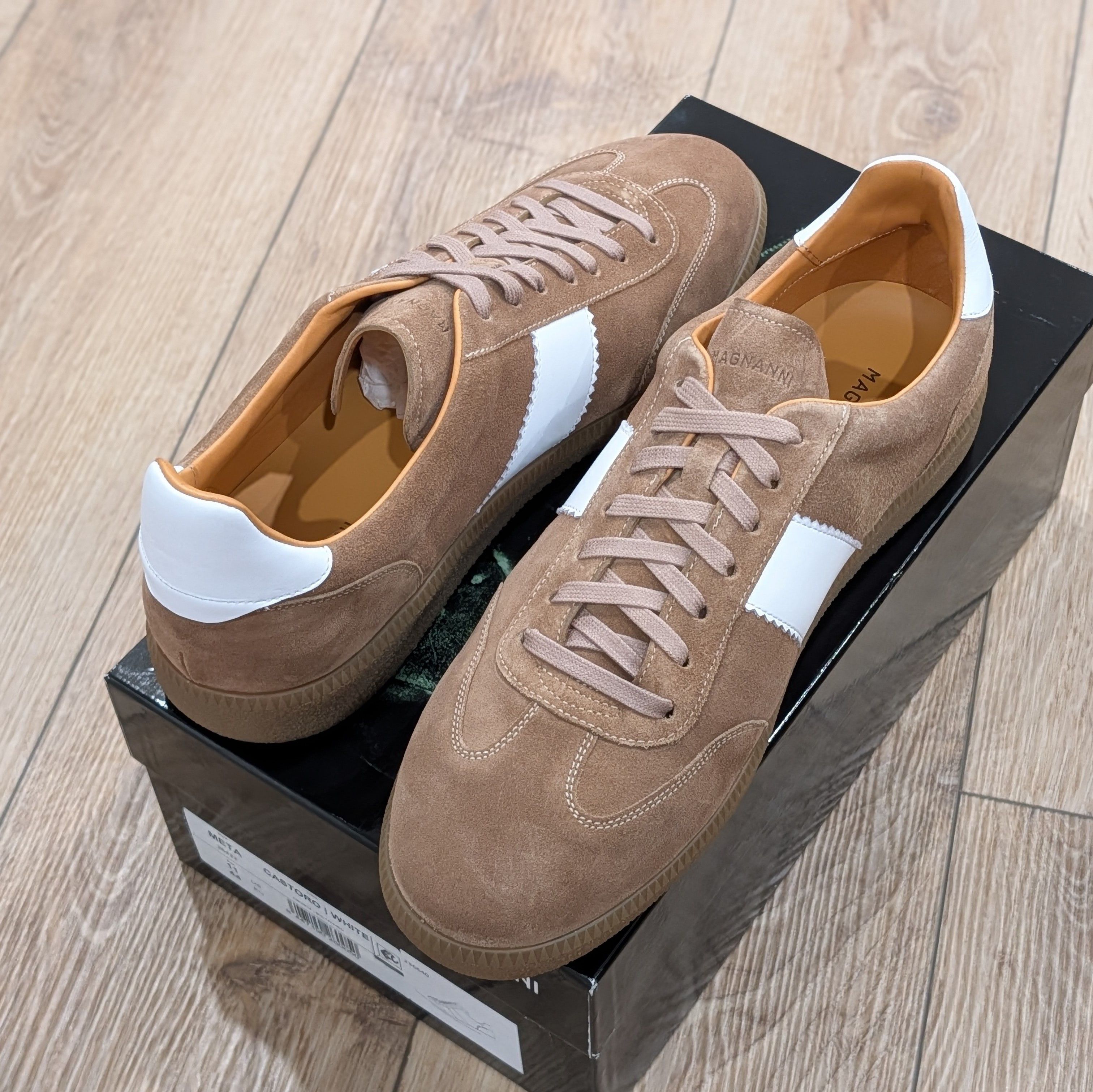 Magnanni Magnanni "Meta" Leather Low-Top Sneakers Castoro/White US 11 Size US 11 / EU 44 - 1 Thumbnail