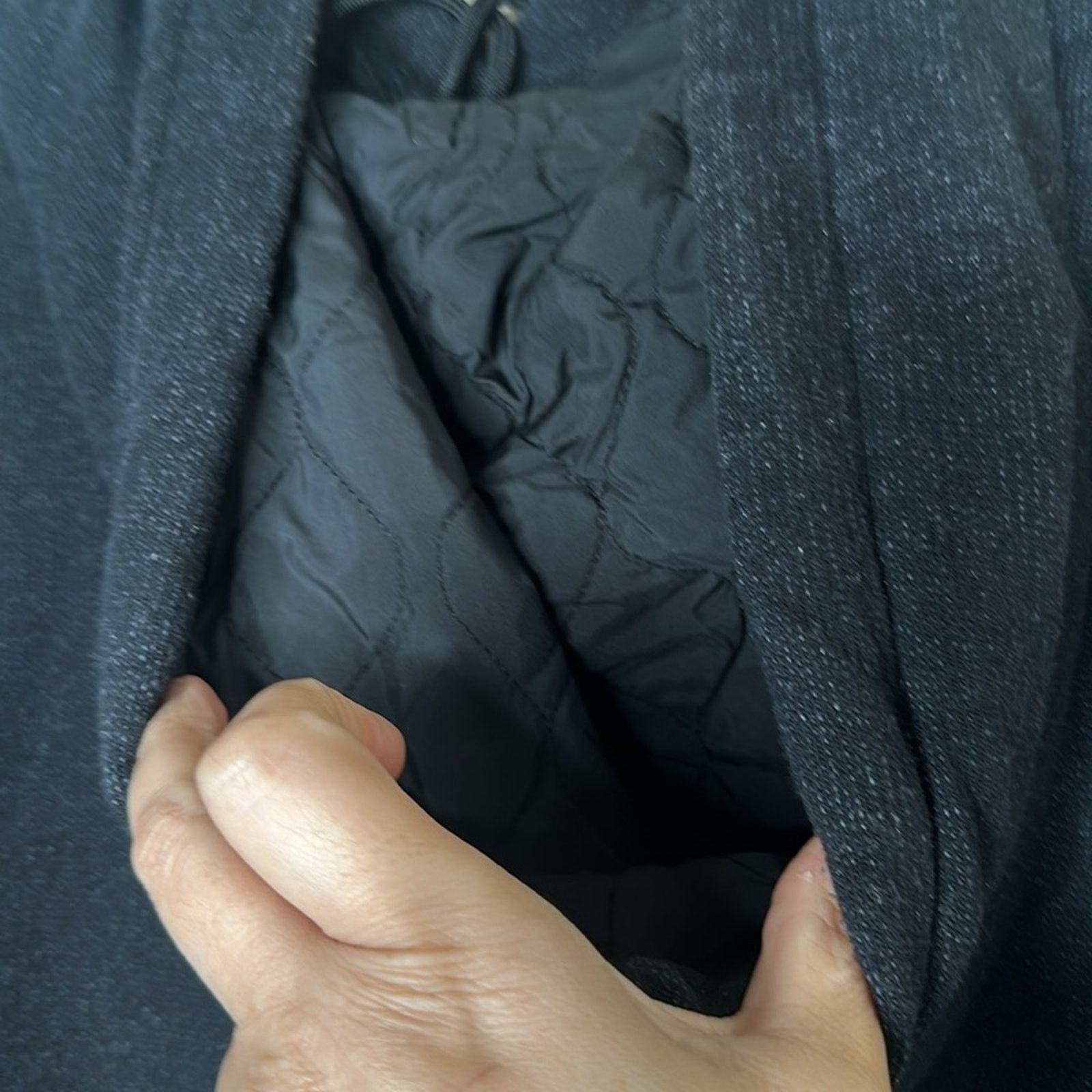 Roots Roots Organic Original Kanga Hoodie in Black Pepper Size XS Size US XS / EU 42 / 0 - 11 Thumbnail