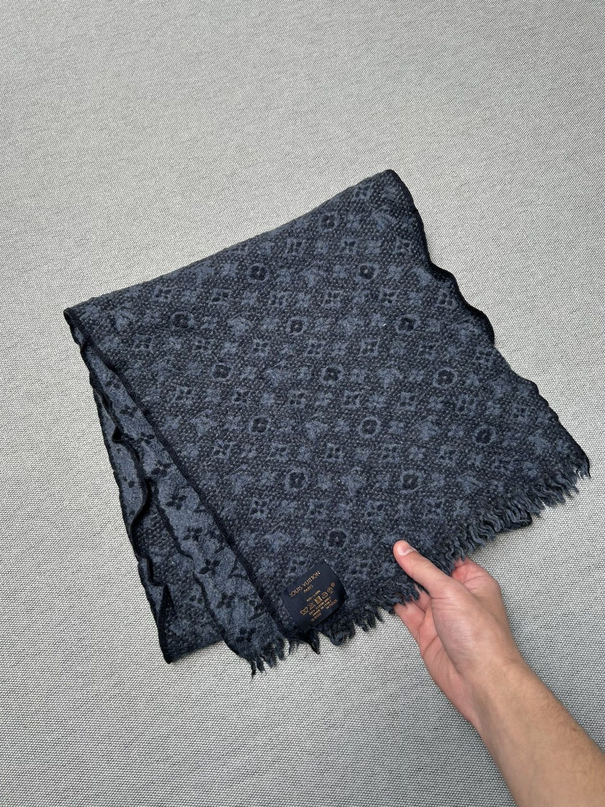 Louis Vuitton Louis Vuitton Navy Monogram Scarf Size ONE SIZE - 3 Thumbnail
