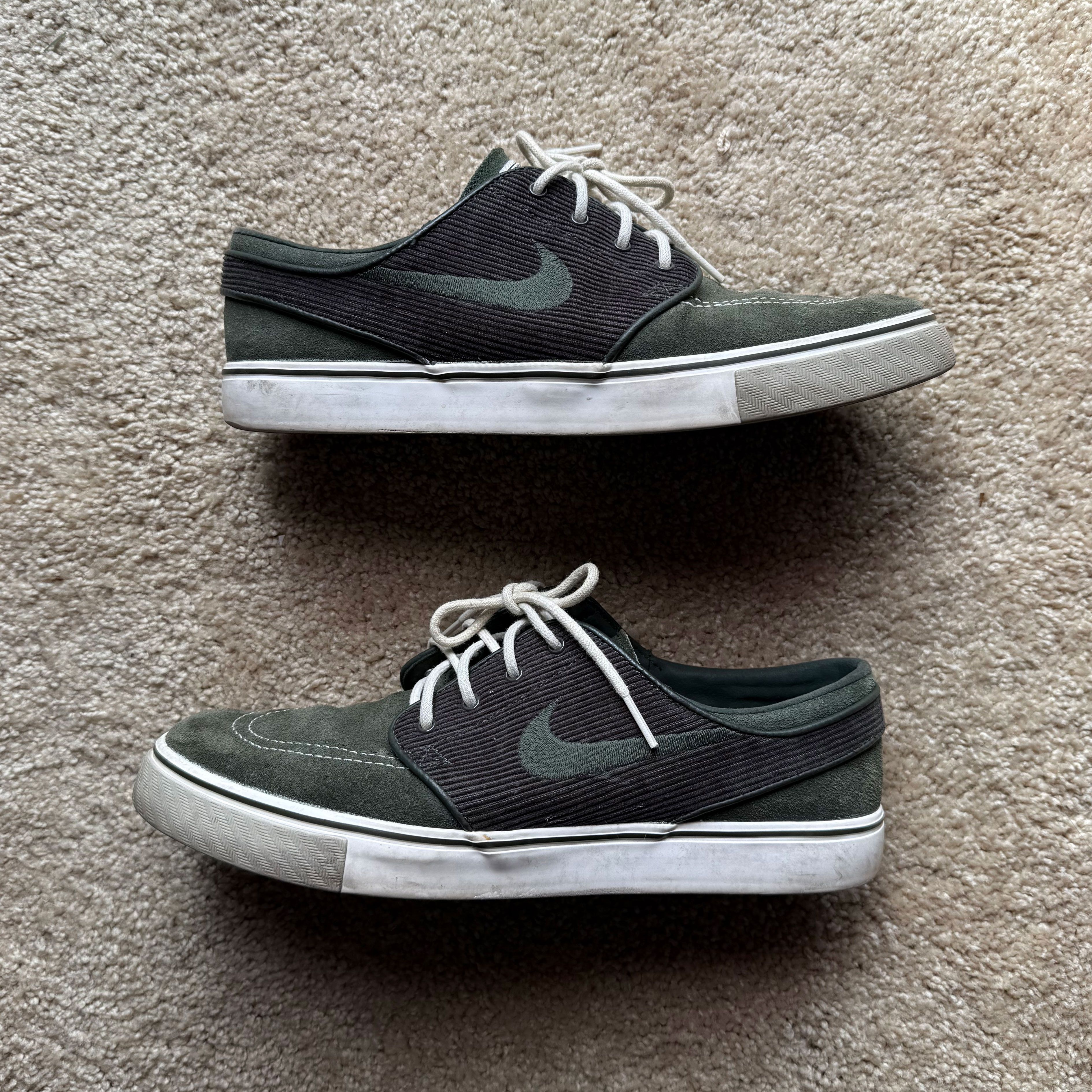 Nike SB Nike Men SB Stefan Janoski Green Corduroy Shoes Size US 8.5 / EU 41-42 - 1 Thumbnail