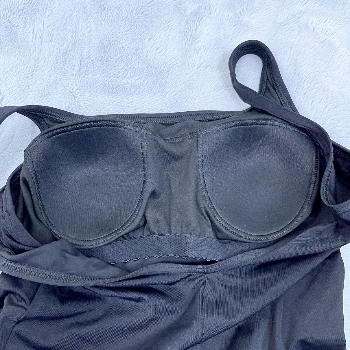 Lands' End Lands End Scoop Neck Tugless One Piece Swimsuit Black Pad 8 Size M / US 6-8 / IT 42-44 - 6 Thumbnail