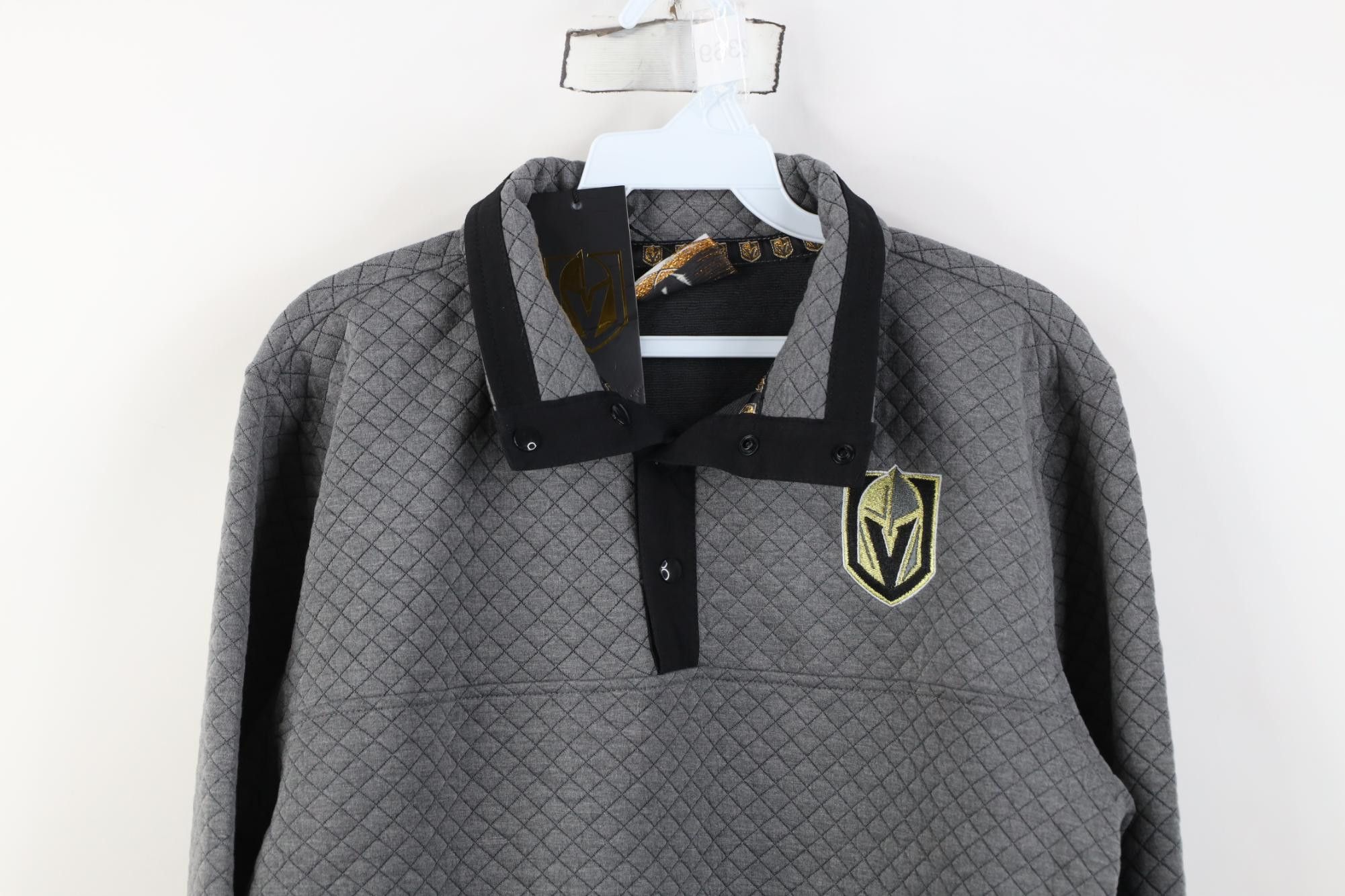 Vintage New NHL Las Vegas Golden Knights Hockey Quilted Snap Sweater Size US S / EU 44-46 / 1 - 2 Thumbnail