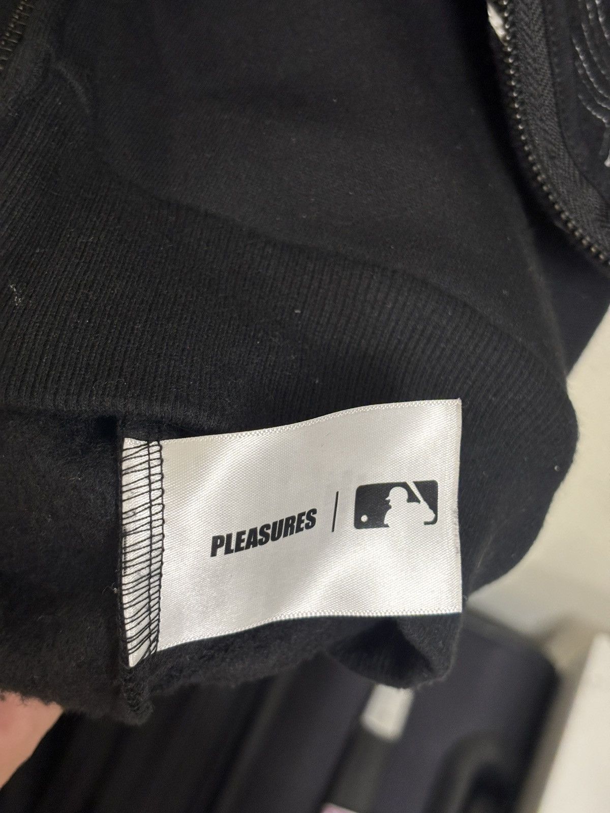 Pleasures NY Yankees x Pleasures Zip Up Hoodie Size US XL / EU 56 / 4 - 4 Thumbnail