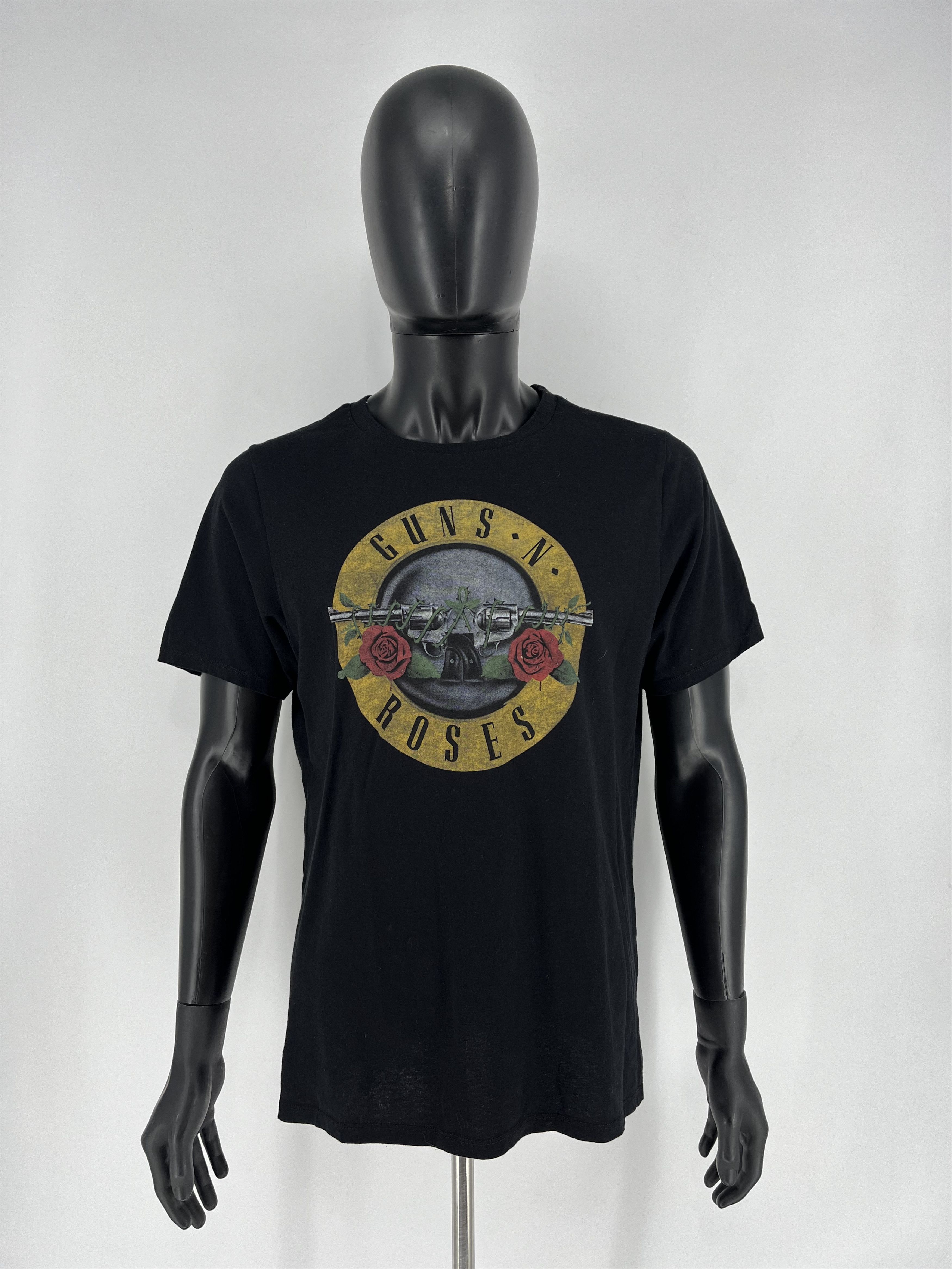 Band Tees Vintage Guns N’ Roses 🌹 Big Logo Official Merchd T-Shirt Size US M / EU 48-50 / 2 - 2 Thumbnail