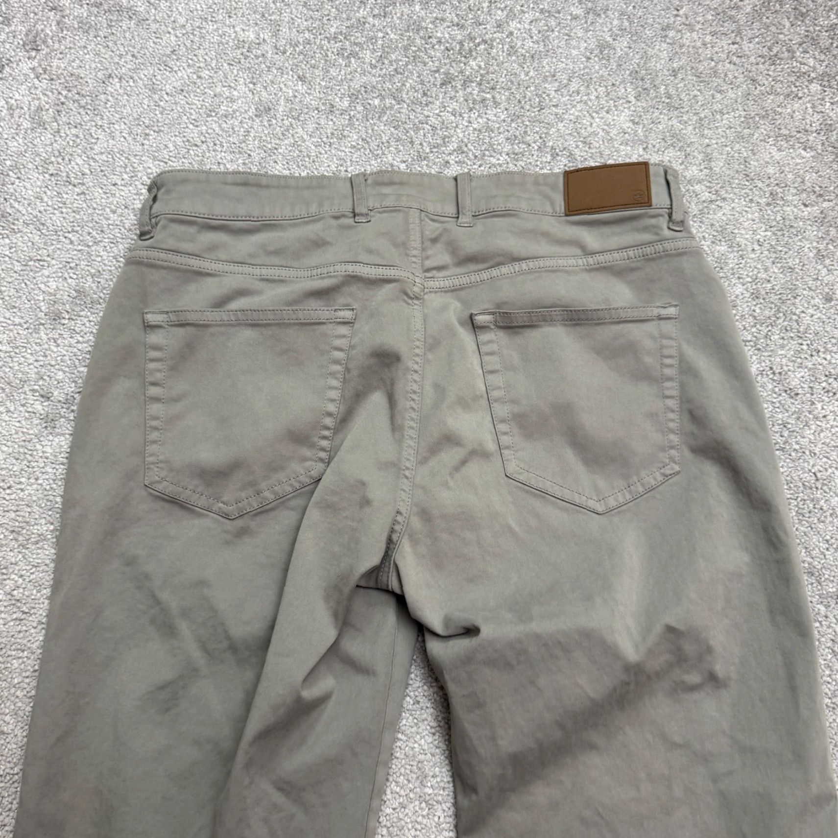 RVCA Peter Millar Signature Sateen Classic Fit Chino Pants Mens 32x26 Black 5-Pocket Design Straight Modern Casual Workwear Mens Size US 31 - 4 Thumbnail