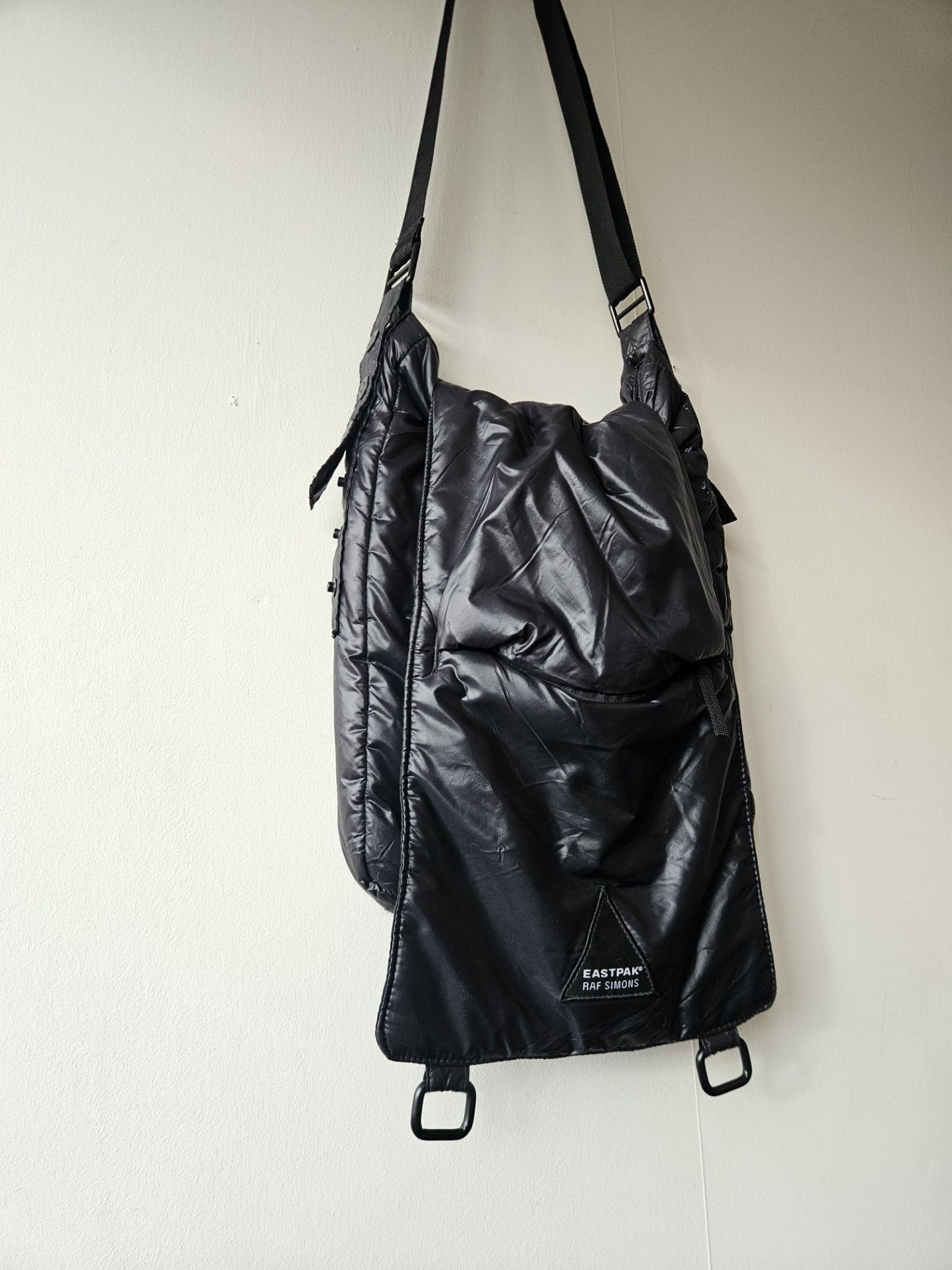 Raf Simons AW08 Puffer flap bag | Grailed Raf Simons AW08 Puffer flap bag | Grailed
